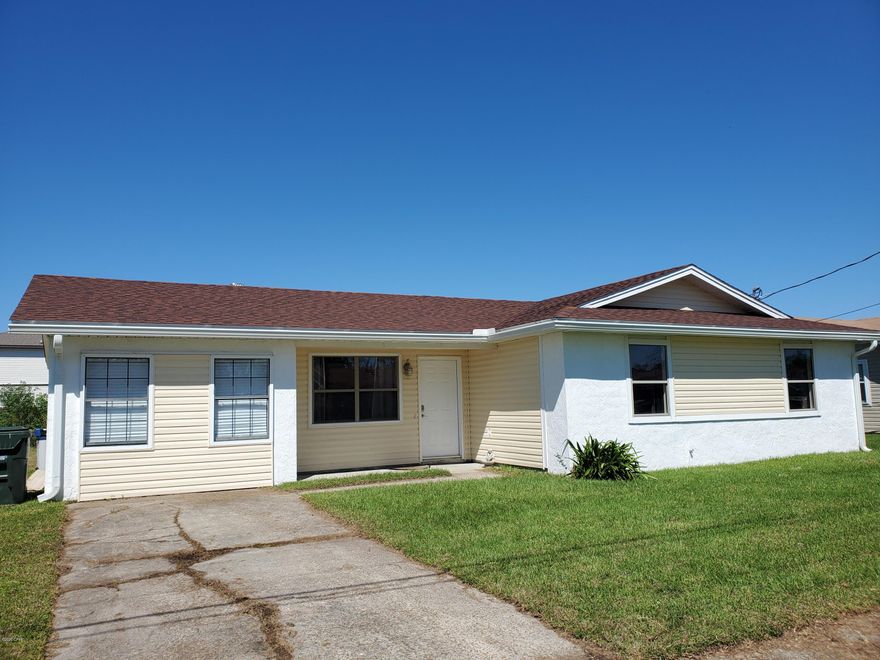 BACK ON MARKET!!  

Buyer's financing fell through. 

 

Take a look at this impeccable 3/2 in Lynn Haven.  Fully remodeled and repaired after Hurricane Michael. This gorgeous MOVE-IN READY HOME IN CENTRAL LYNN HAVEN!

Features include:

3 bedrooms plus bonus room

New roof

New vinyl siding

New kitchen cabinets with soft-close doors and drawers

New stainless steel Frigidaire refrigerator, microwave and self-cleaning oven 

New stainless steel Whirlpool dishwasher

New wood flooring in bedroom, bathrooms and over-sized laundry room, New granite counters in kitchen and bathrooms 

New washer and dryer

New light fixtures throughout 

New bathtub in guest bath and new walk in shower in master bath

New vanities and faucets in bathrooms 

New Harbor Breeze ceiling fans in living room and New hot water heater New A/C New blinds in dining room
New window treatments throughout 
Master bedroom easily accommodates King Size furniture.

Contact an agent today for your private tour.