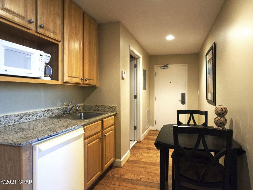 Splash Condo - Residential