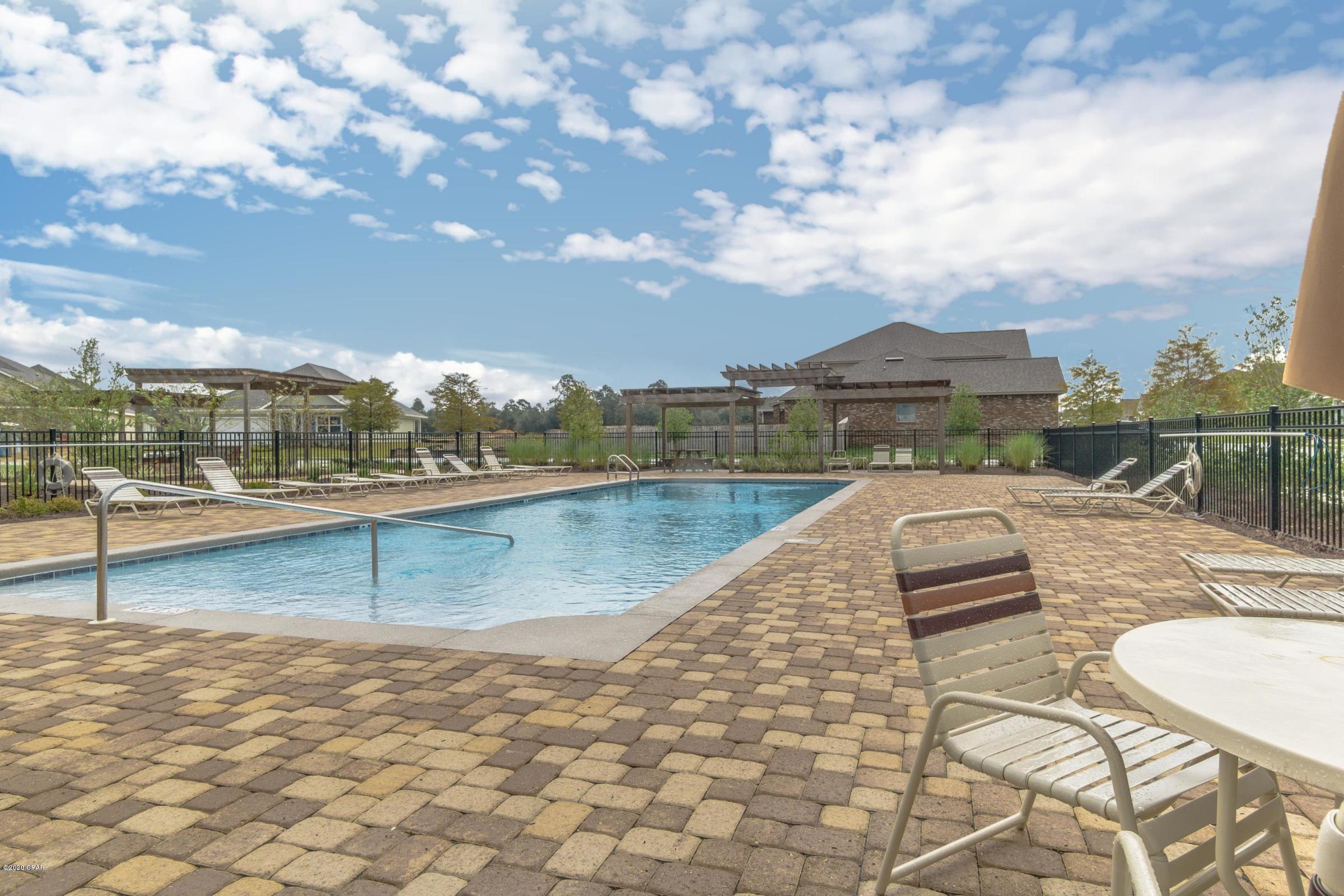 Village Of Mill Bayou/Shoreline Village Ph 1A - Residential