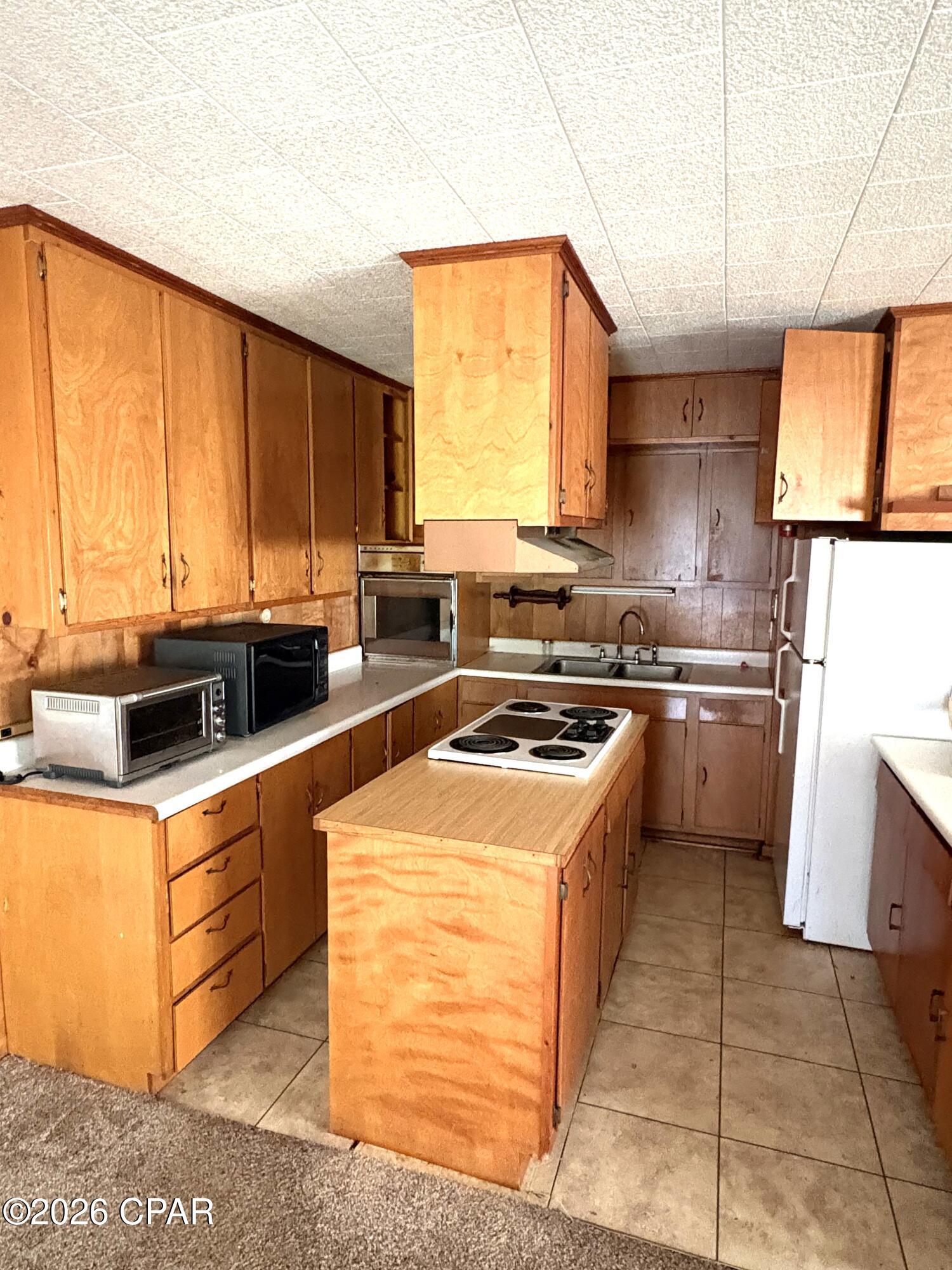 [No Recorded Subdiv] - Commercial Sale