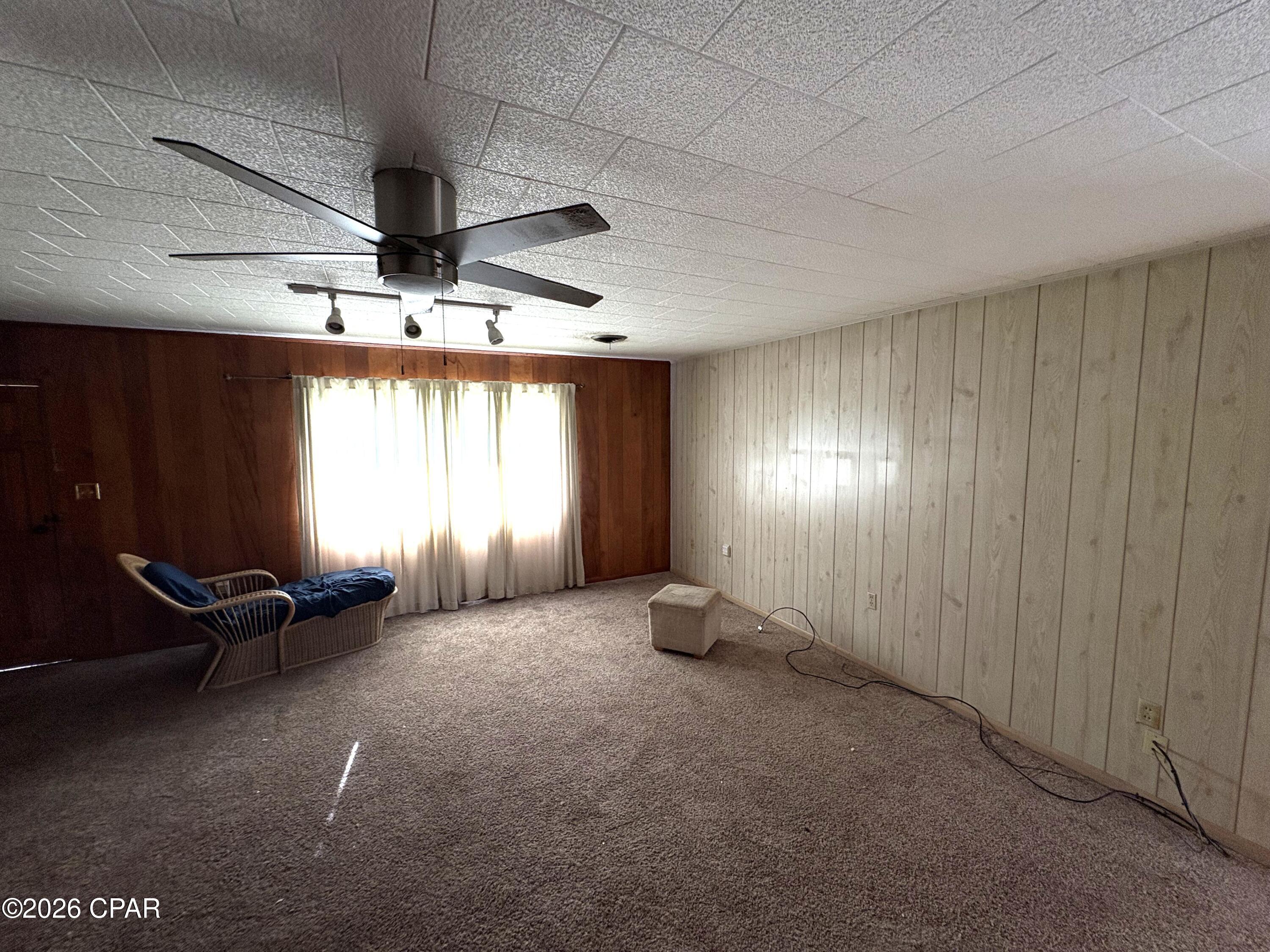 [No Recorded Subdiv] - Commercial Sale