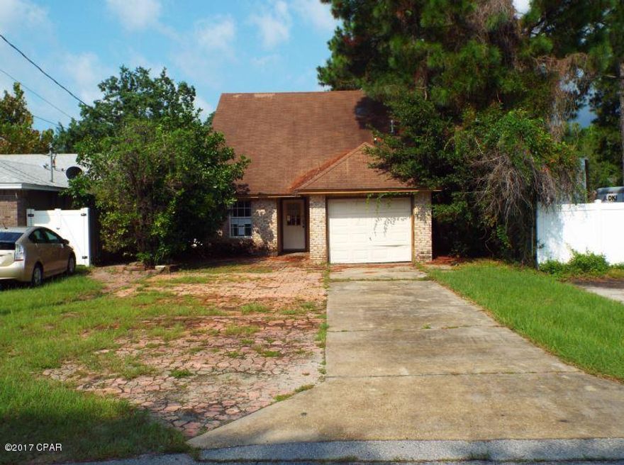 This home has a ton of potential! It was built in 1993 and offers approximately 1,506 square feet of living space, a kitchen with built in cabinet, 3 bedrooms, 2 full bathrooms, deck patio, backyard and a garage. Come take a look.