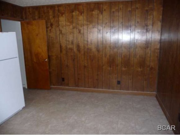 College Village Unit 2 - Residential Lease