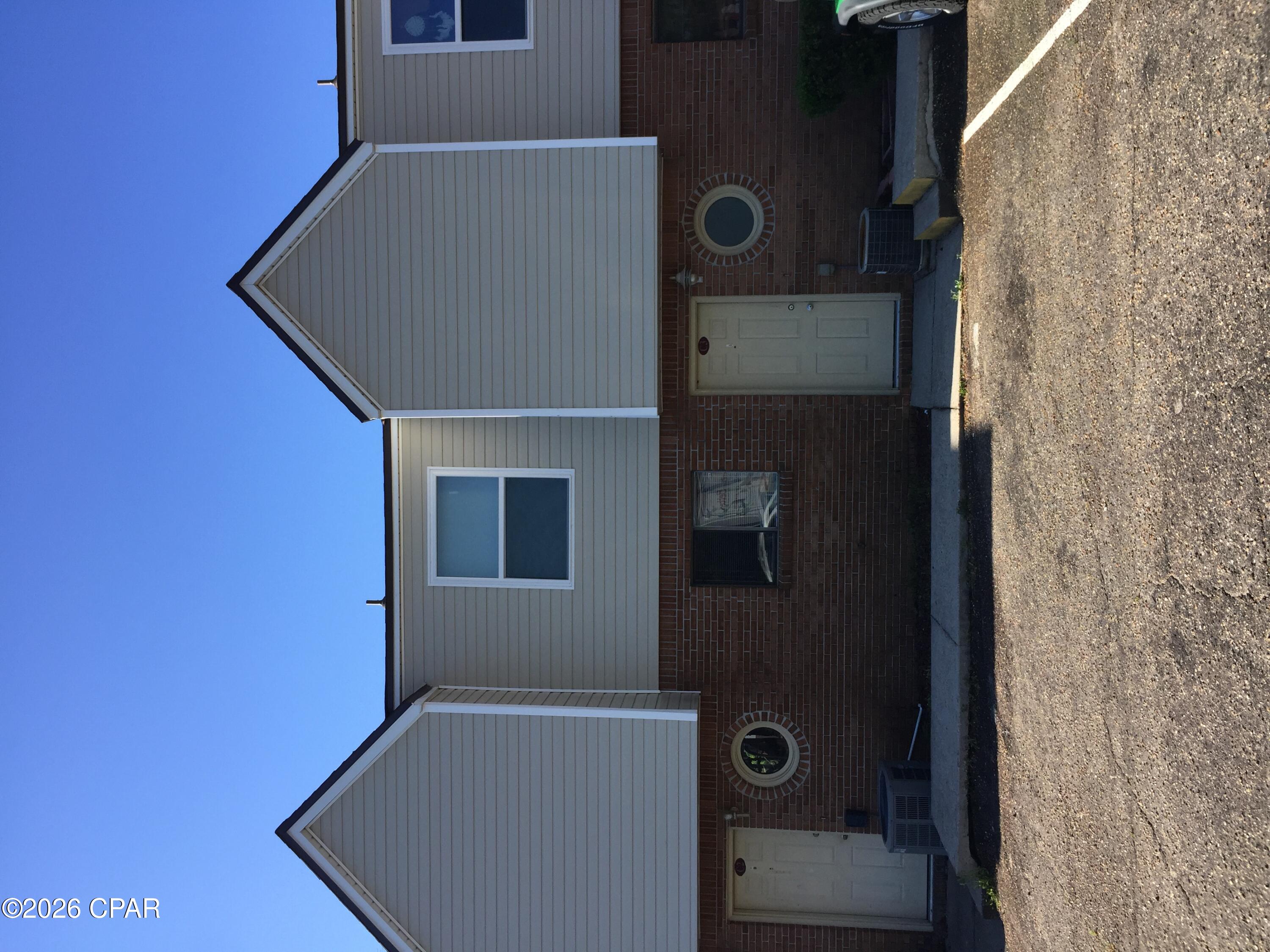 Landing At Lake Caroline - Residential