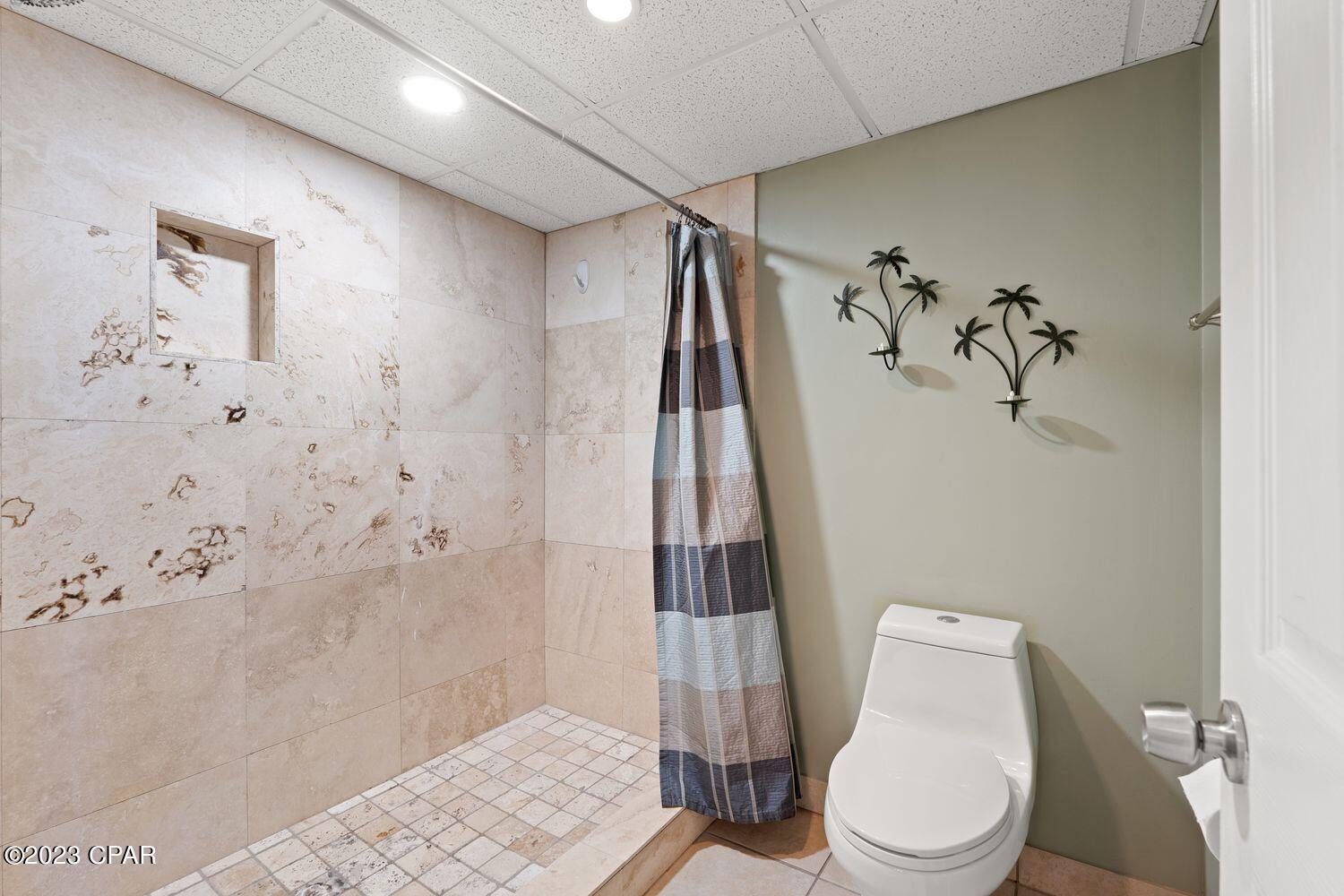 Long Beach Towers I - Residential