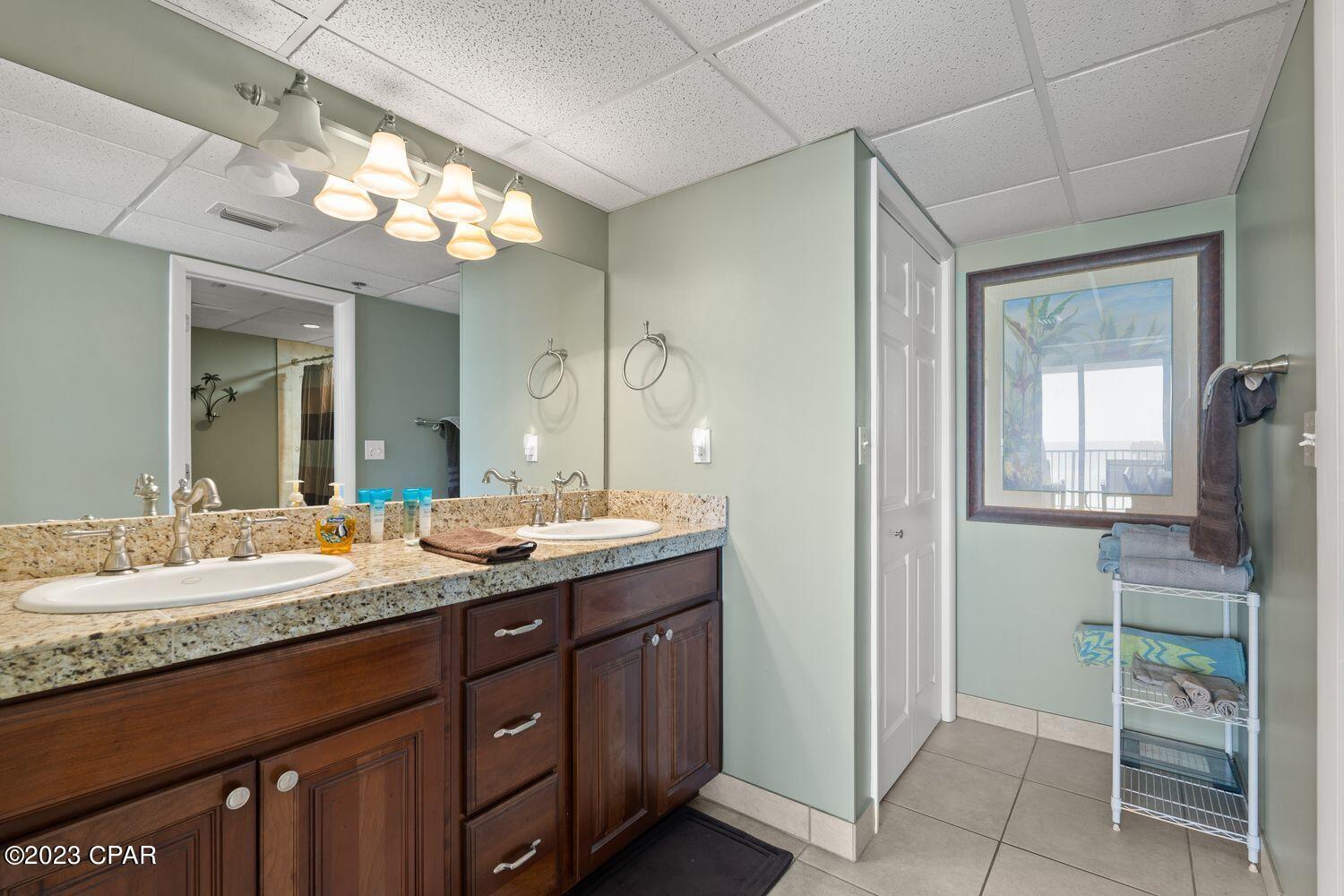 Long Beach Towers I - Residential