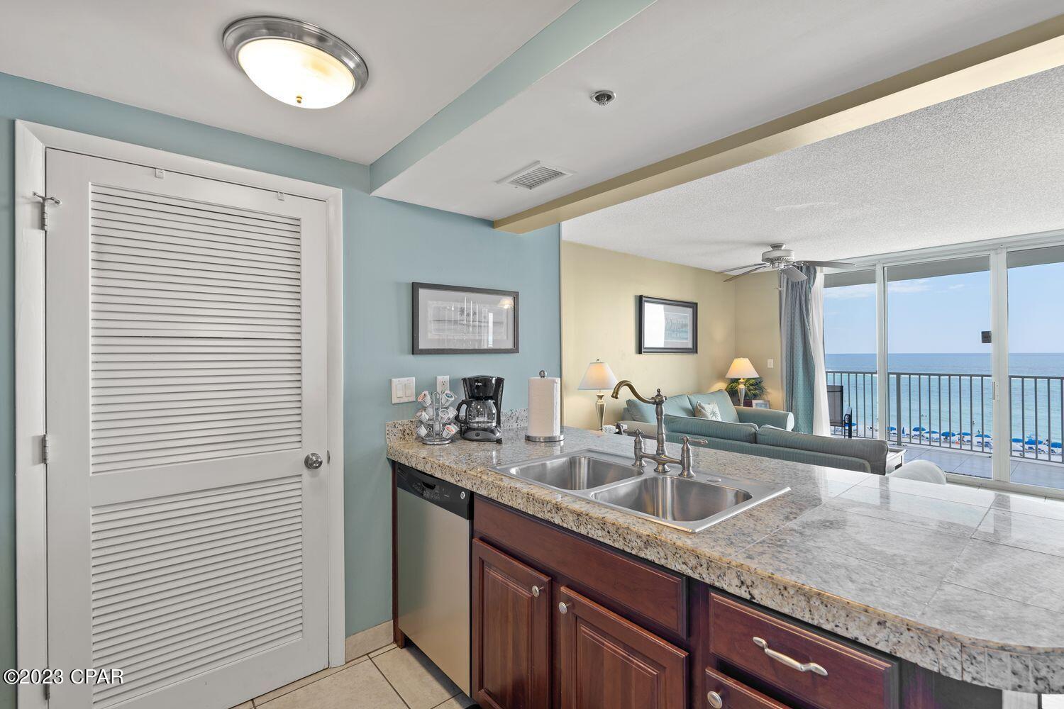 Long Beach Towers I - Residential