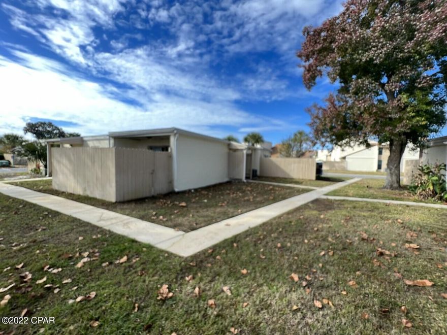 INVESTOR'S DREAM and if you like to FLIP homes, this is for YOU!  Make this your own!  This condo is a short walk to the beach, and an ''end unit'' for privacy!  Horizon South Condominiums is located on the desired West end of Panama City Beach!!  This could be an Amazing investment property or primary residence!  New roof in 2020.  So many amenities in this community across the street from the beach including; 4 pools, hot tub, pickleball & tennis courts, shuffle board, basketball court, 18 mini-golf course, and more!  *Measurements are approx. and should be verified by Buyer*. Agents, please see notes.