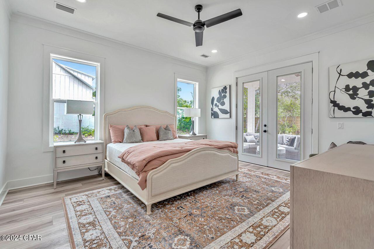 Gulf Shore Manor - Residential