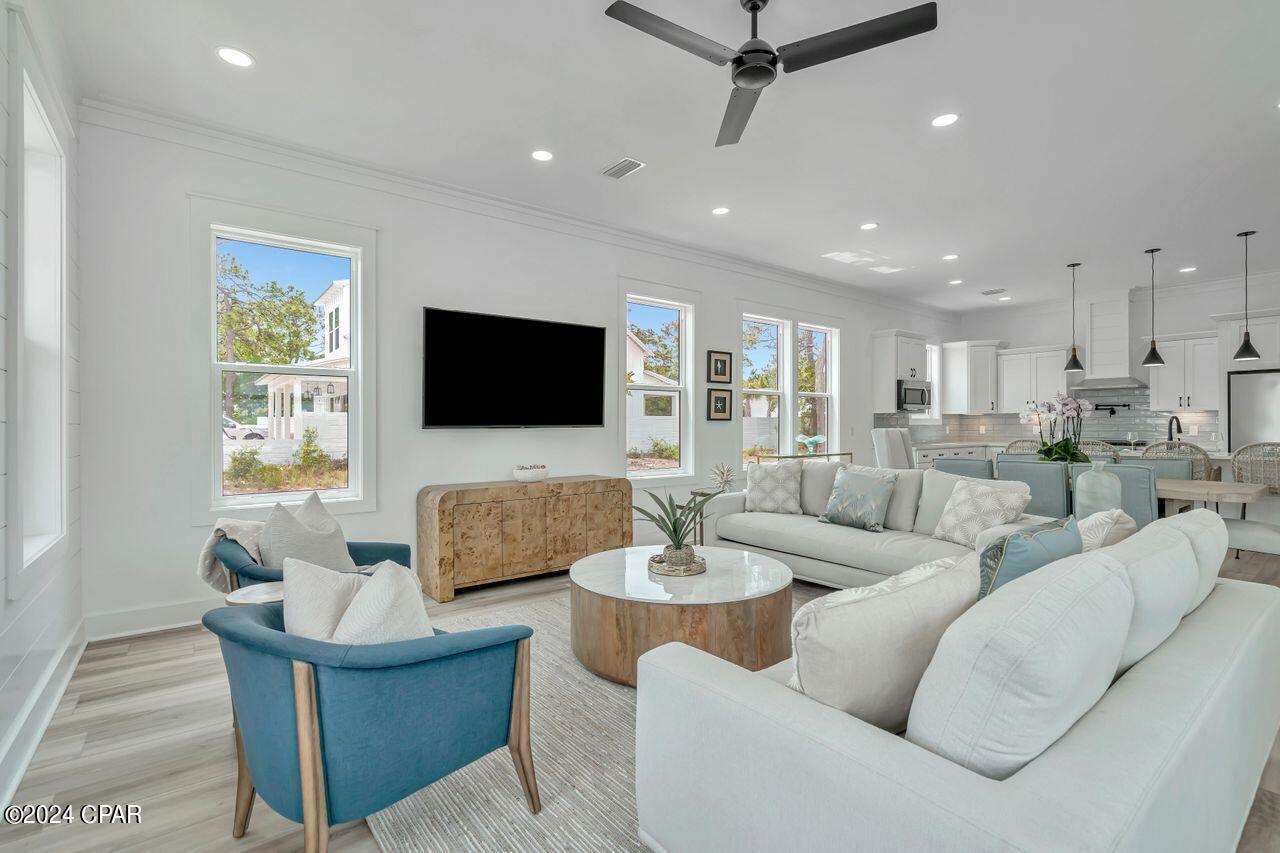 Gulf Shore Manor - Residential