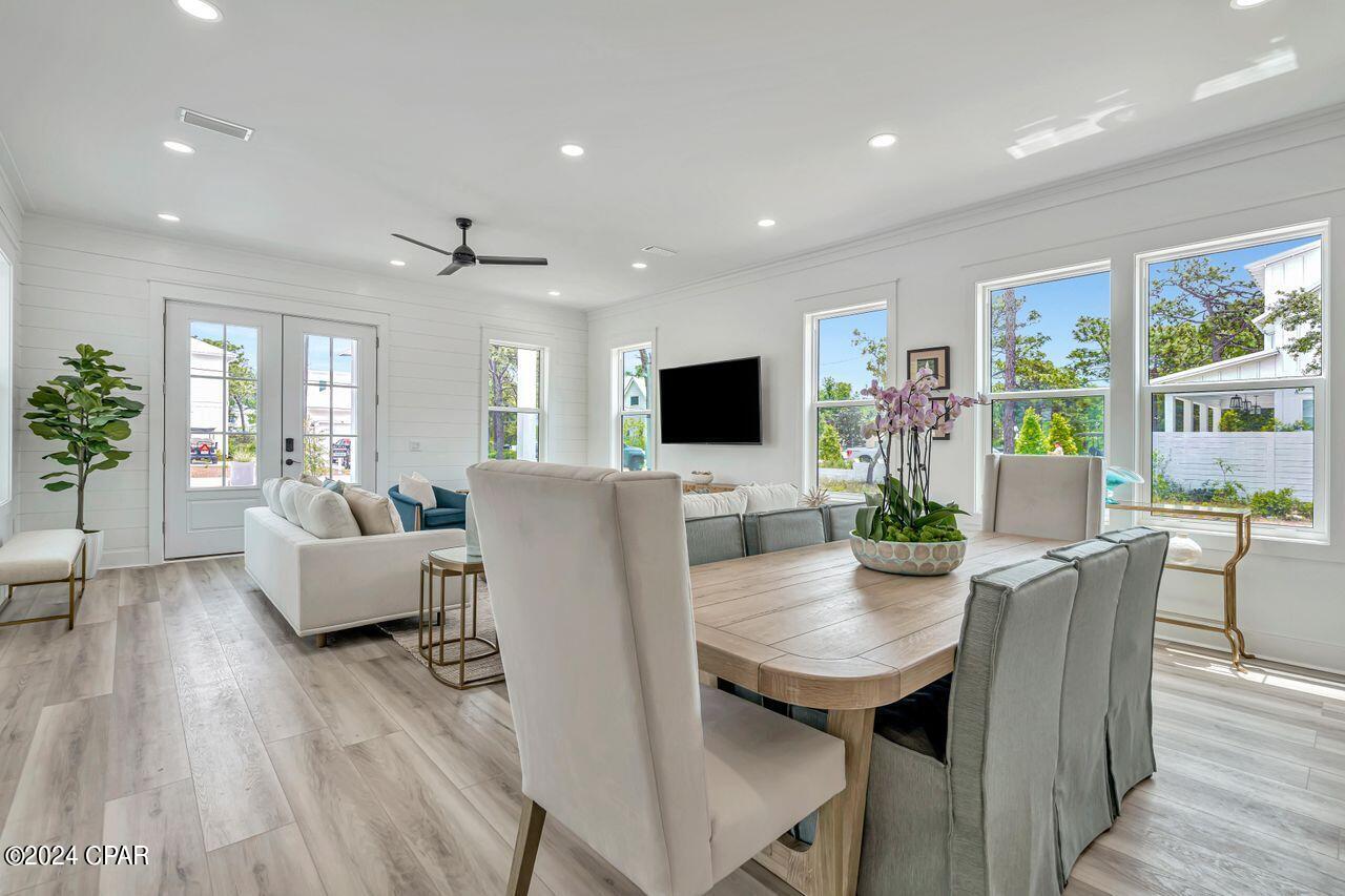 Gulf Shore Manor - Residential