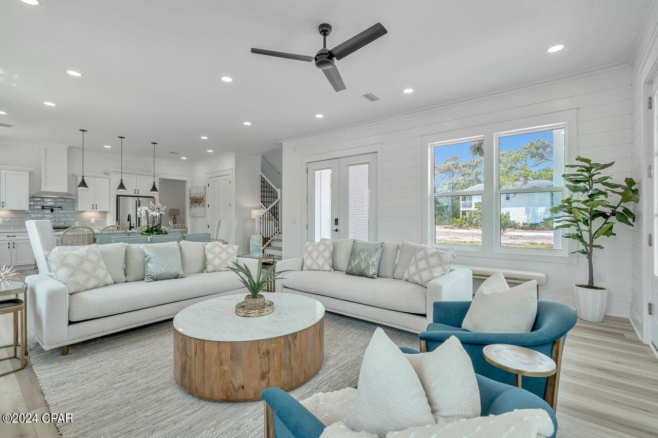 Gulf Shore Manor - Residential