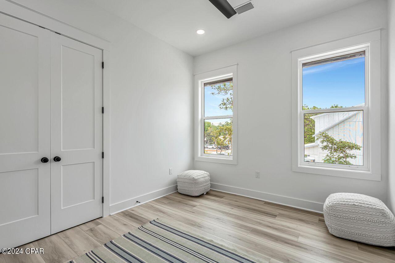 Gulf Shore Manor - Residential