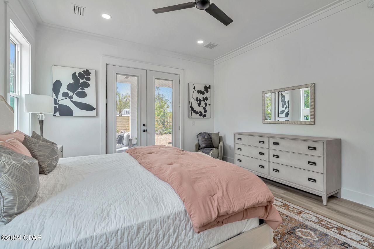 Gulf Shore Manor - Residential