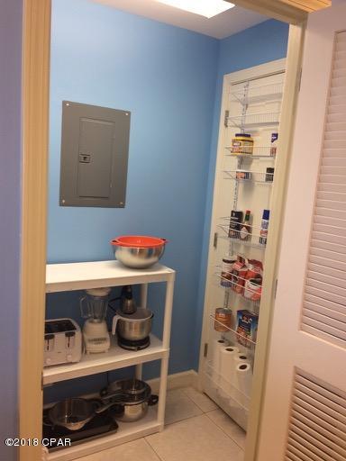 Splash Condo - Residential