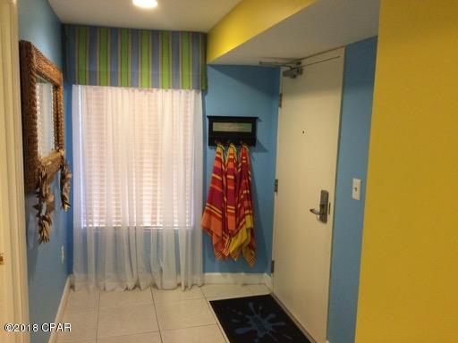 Splash Condo - Residential