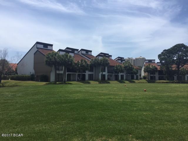 Edgewater Golf Villas V-A - Residential