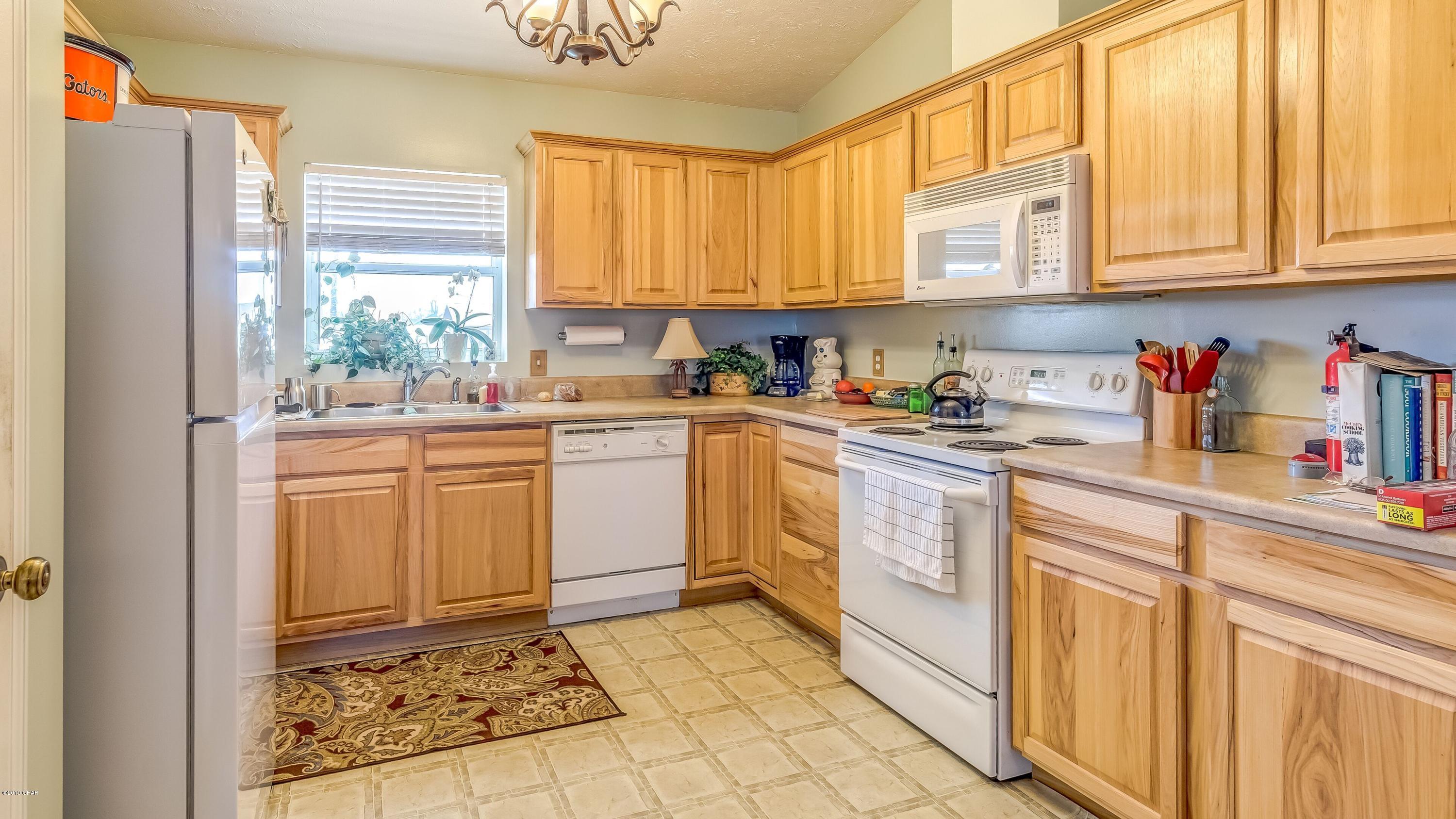 Lake Forest Estates - Residential