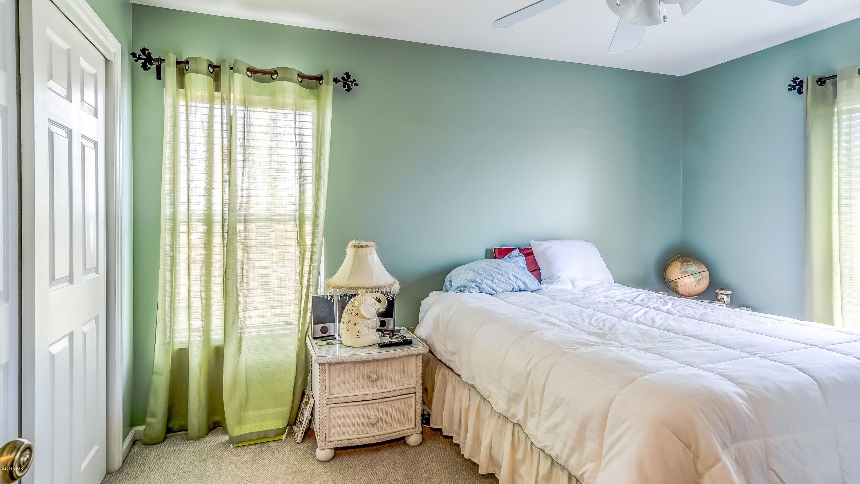 Lake Forest Estates - Residential