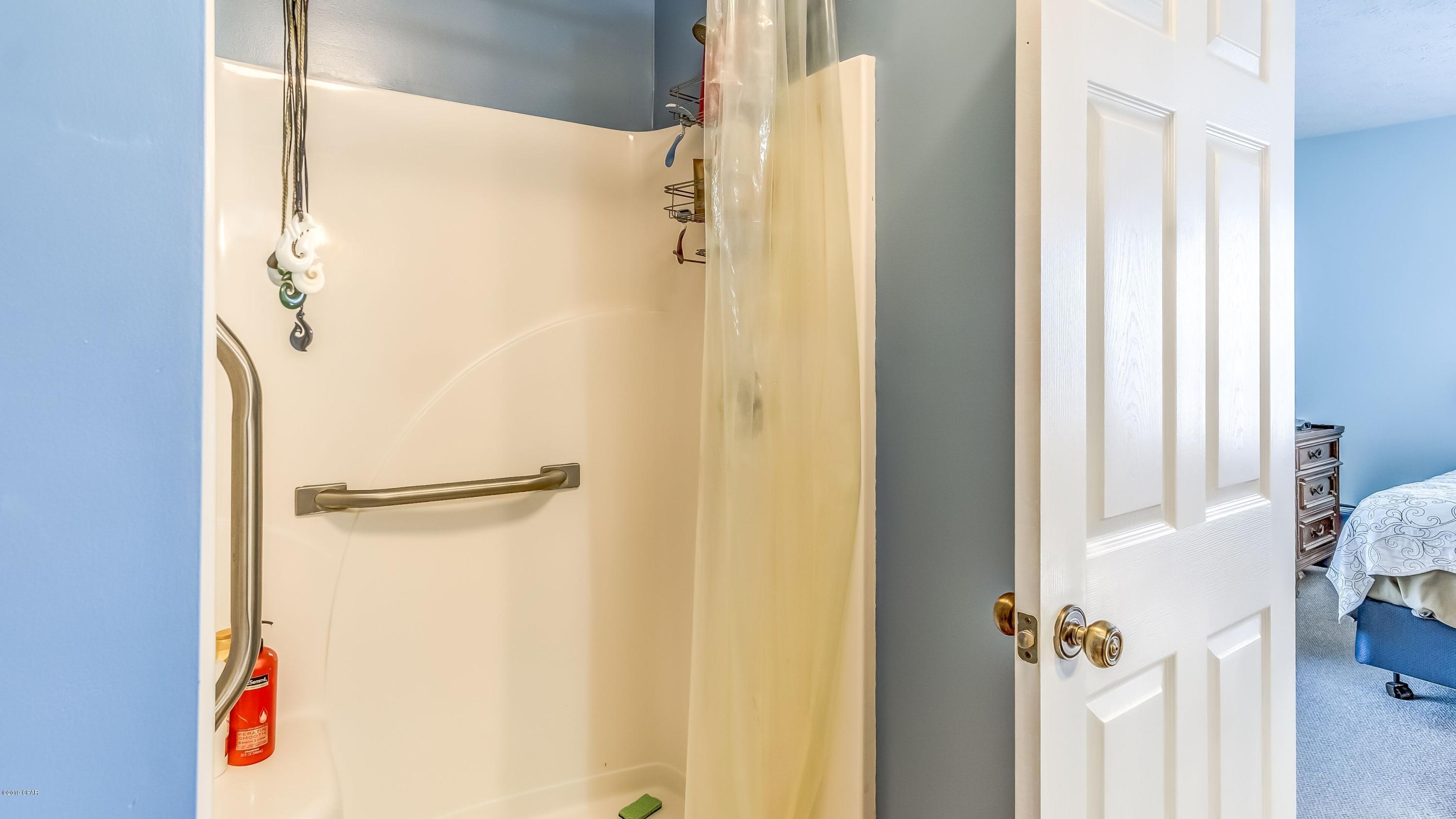 Lake Forest Estates - Residential