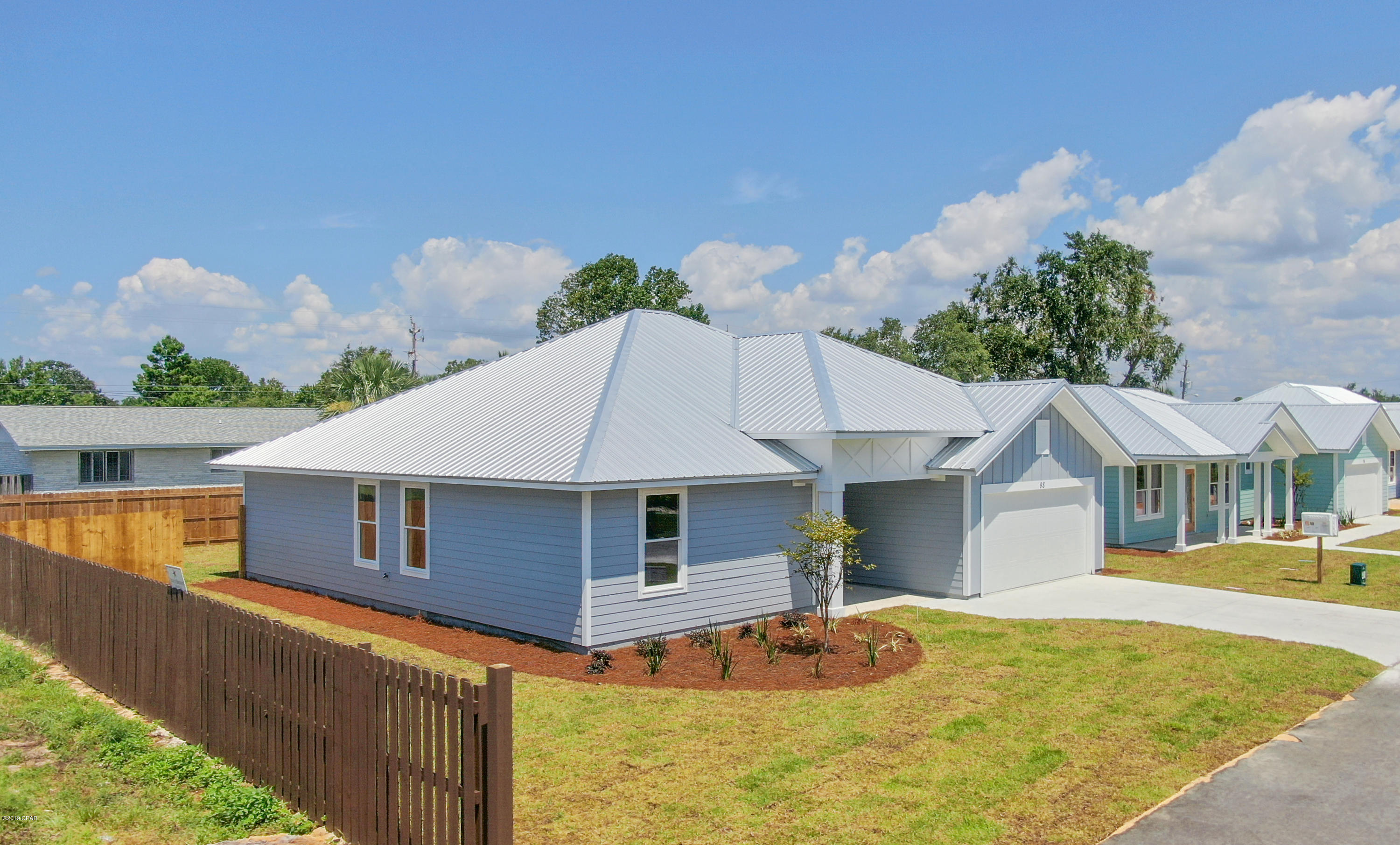 [No Recorded Subdiv] - Residential