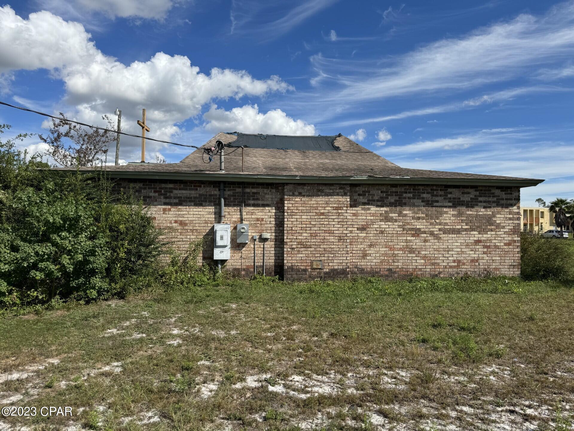 Venetian Villa - Land