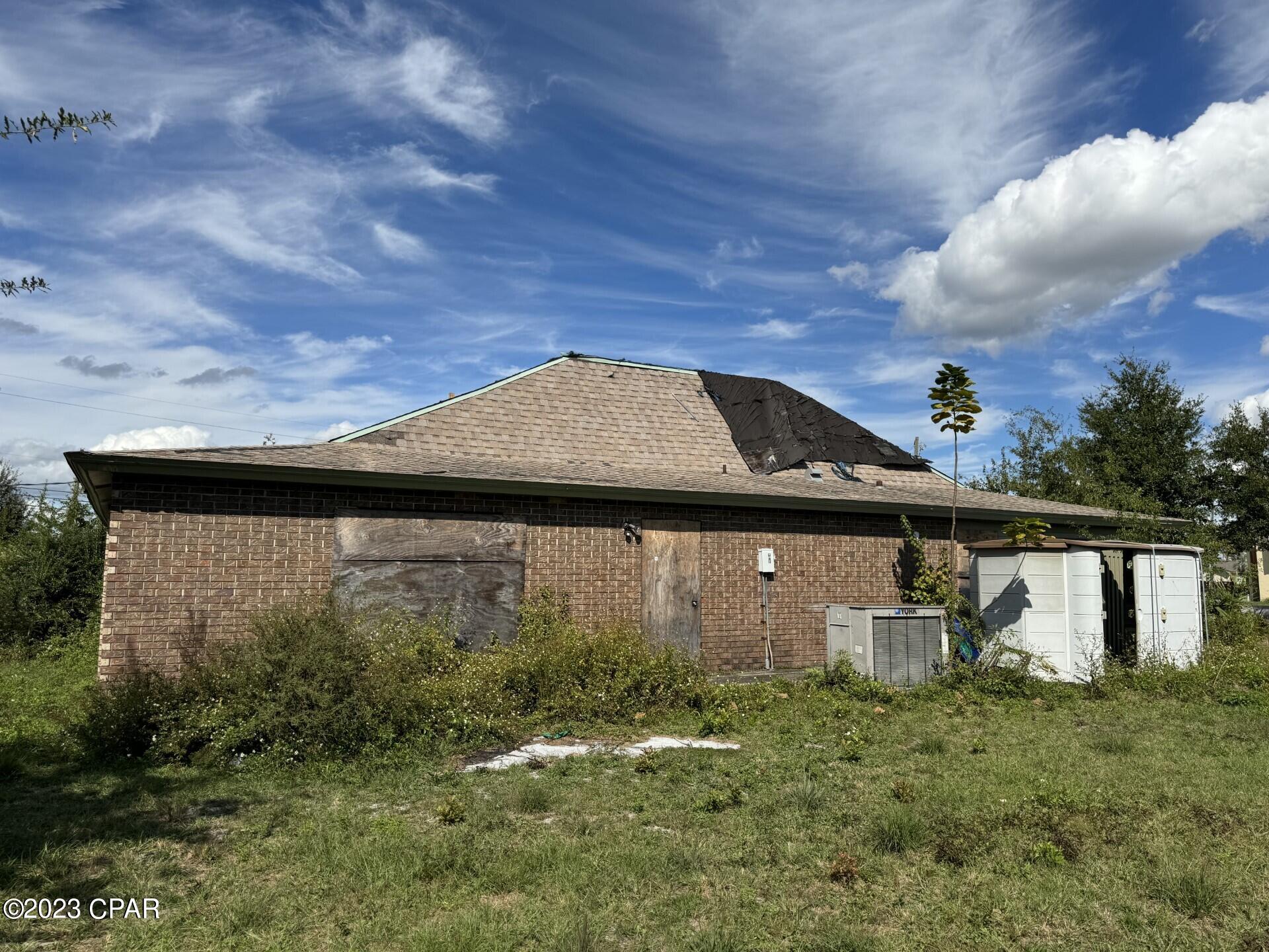 Venetian Villa - Land