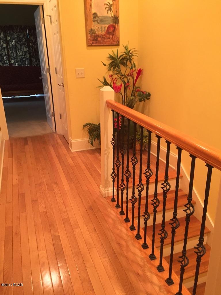 La Valencia Beach Resort - Residential Lease