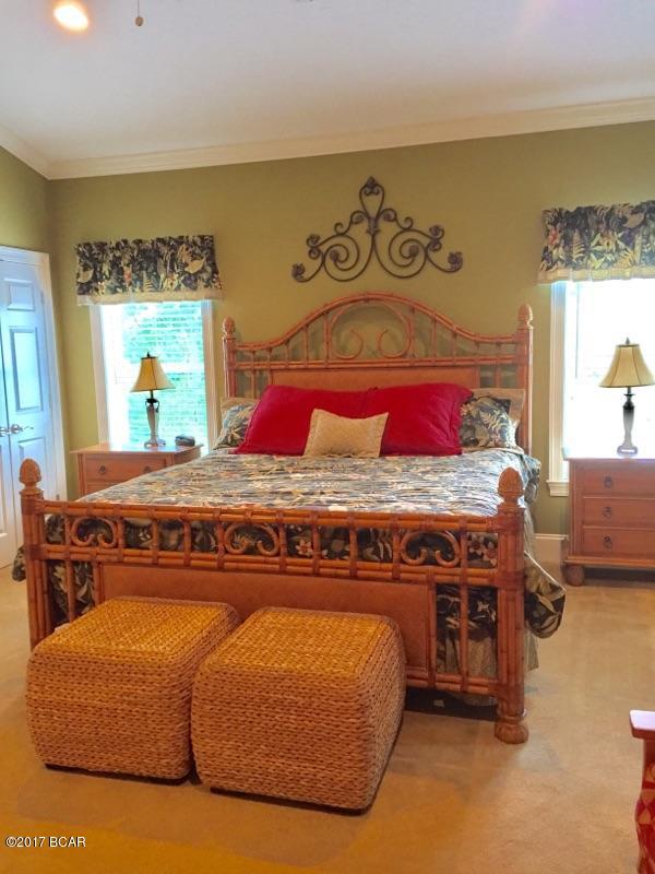 La Valencia Beach Resort - Residential Lease