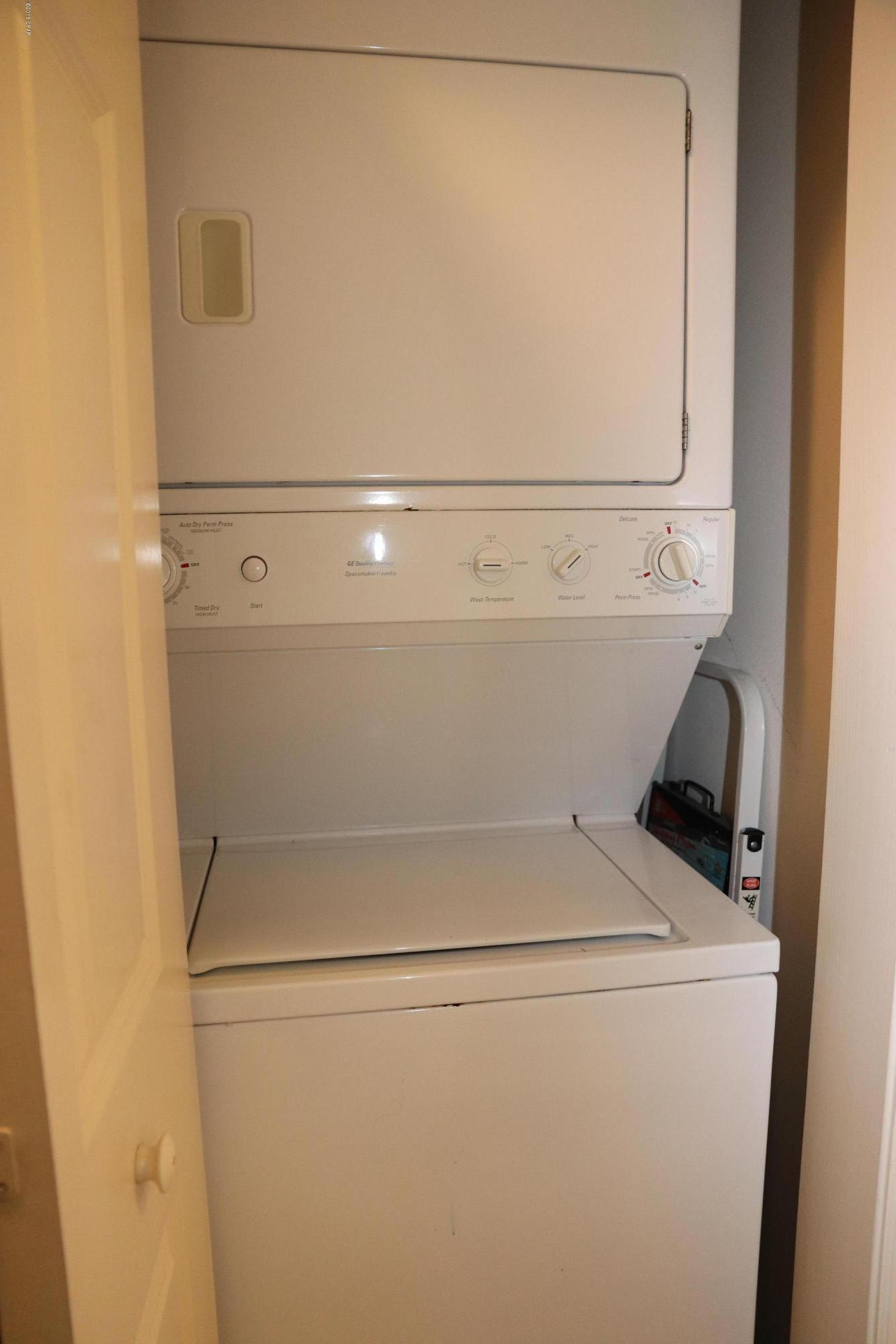 Majestic Beach Tower I - Residential