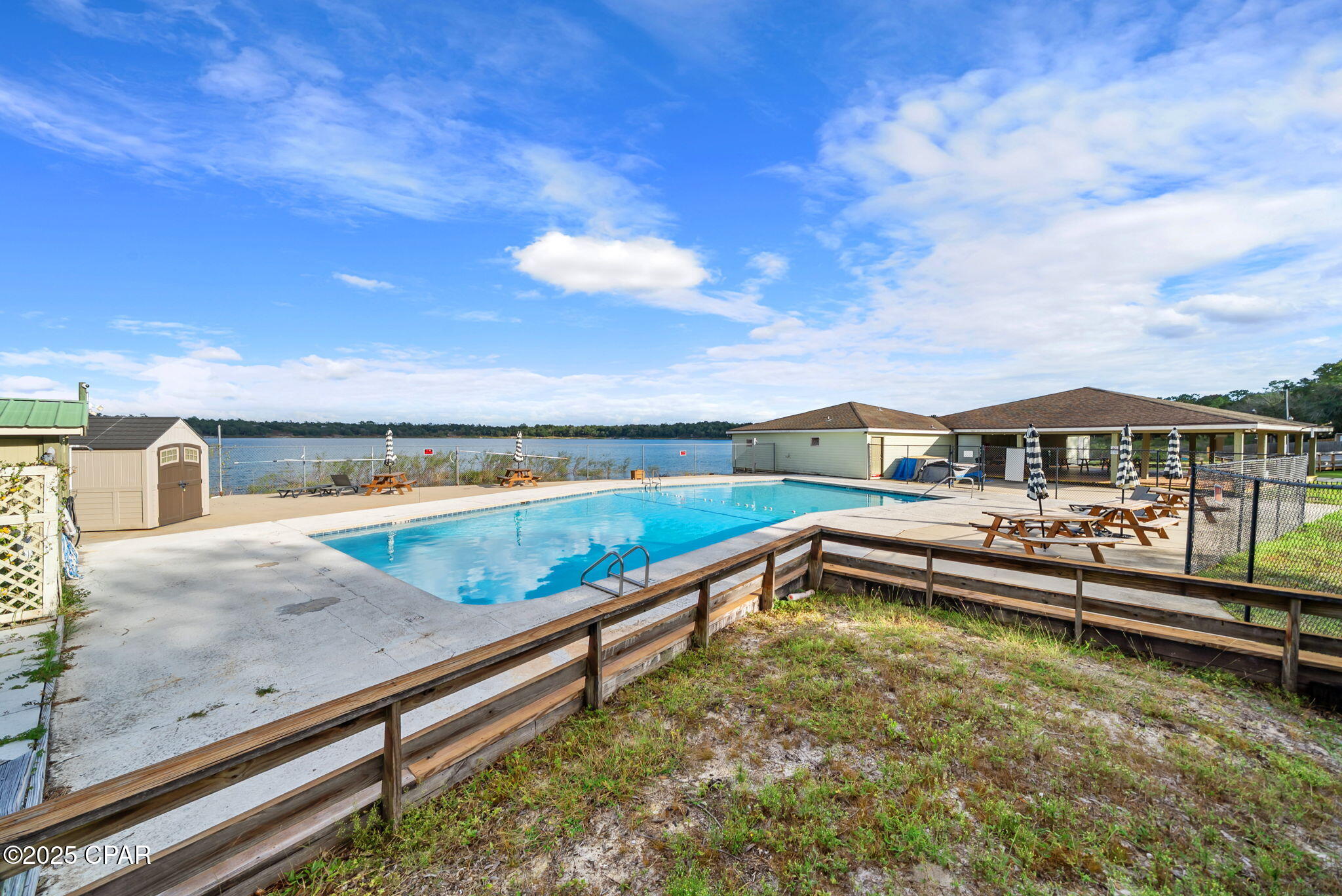 Leisure Lakes - Residential