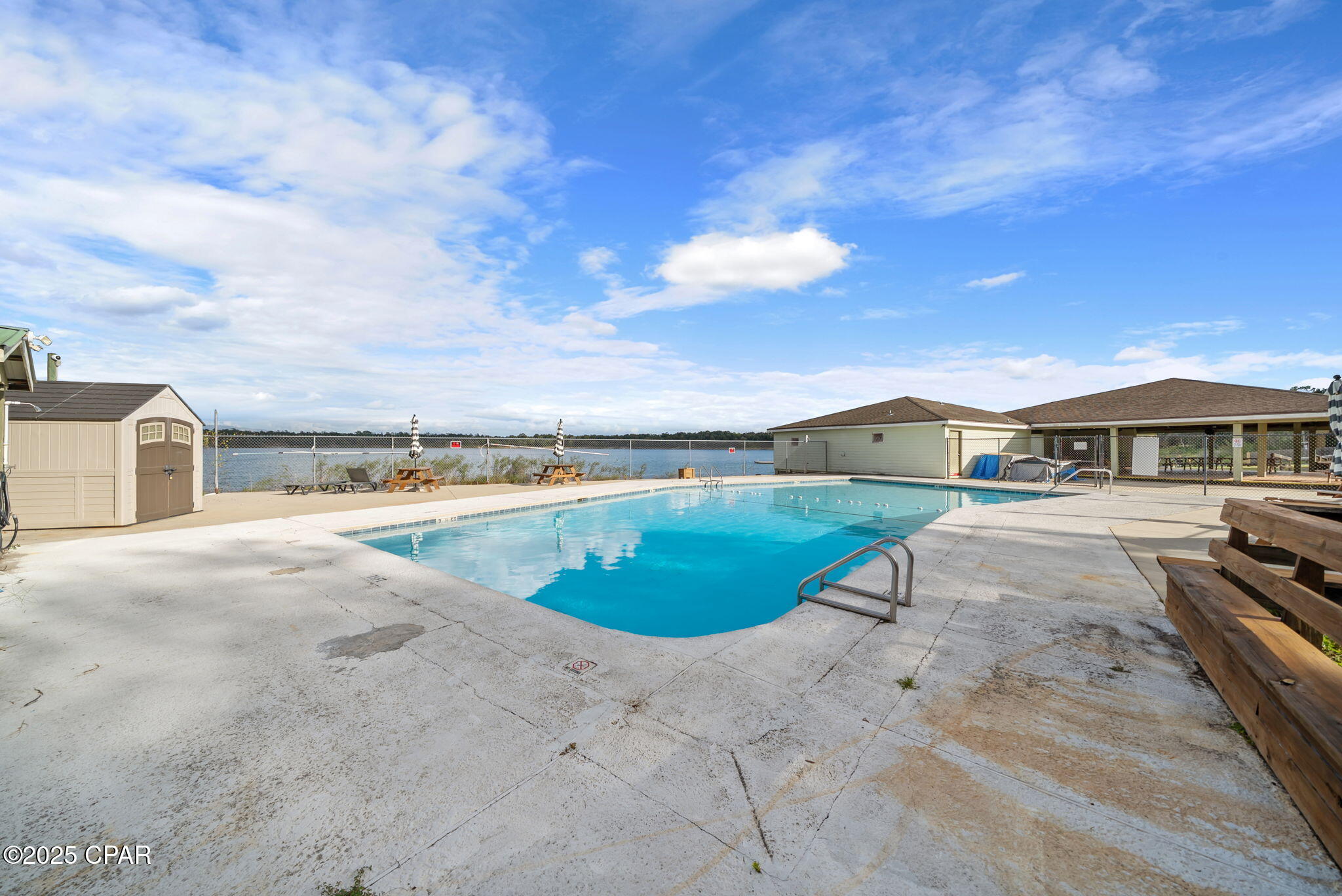 Leisure Lakes - Residential