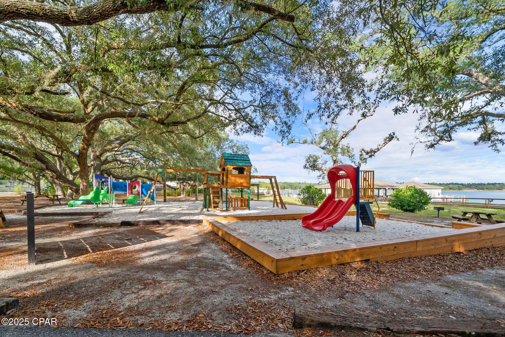 Leisure Lakes - Residential