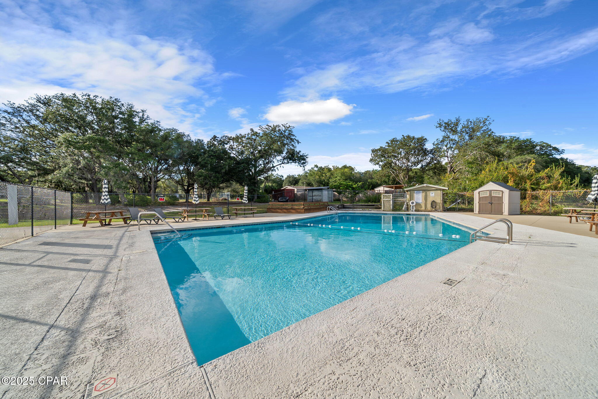 Leisure Lakes - Residential