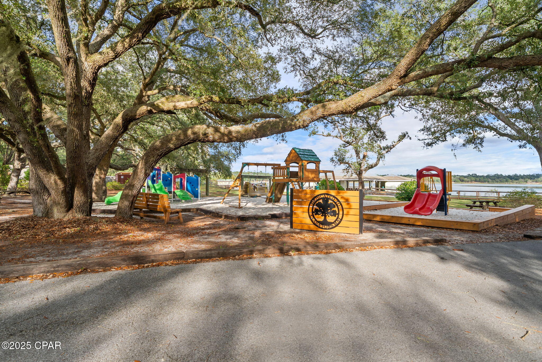 Leisure Lakes - Residential