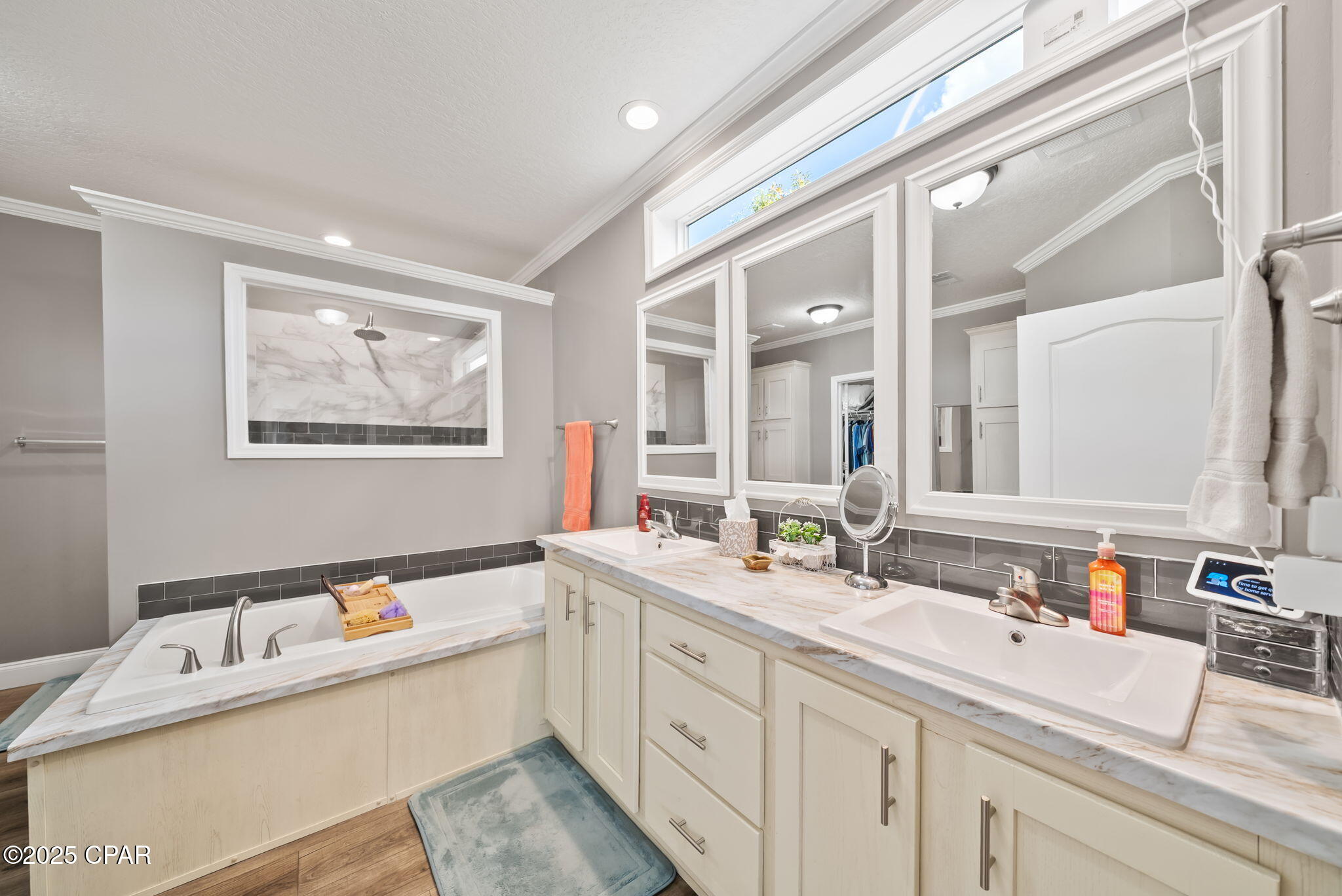 Leisure Lakes - Residential