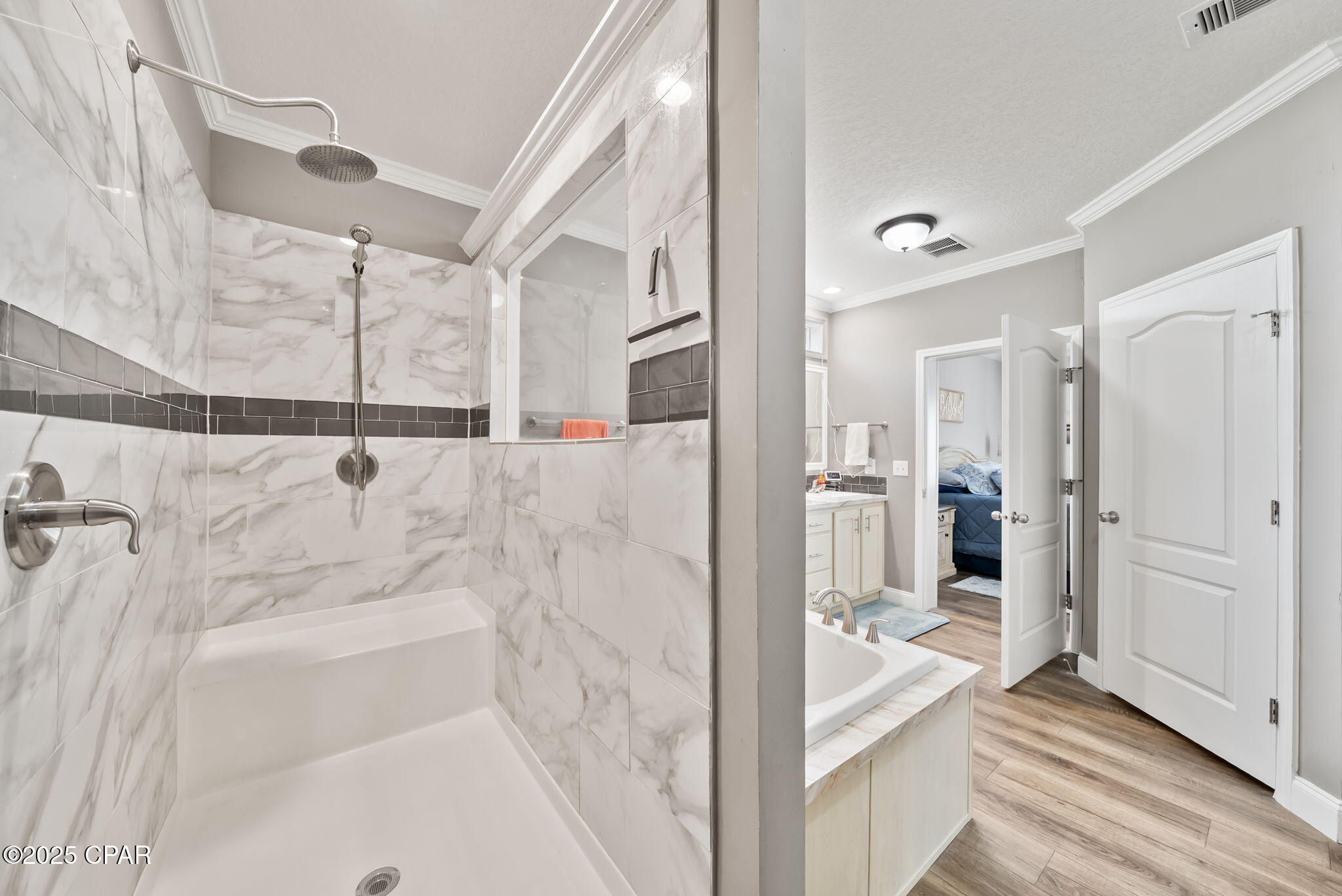 Leisure Lakes - Residential