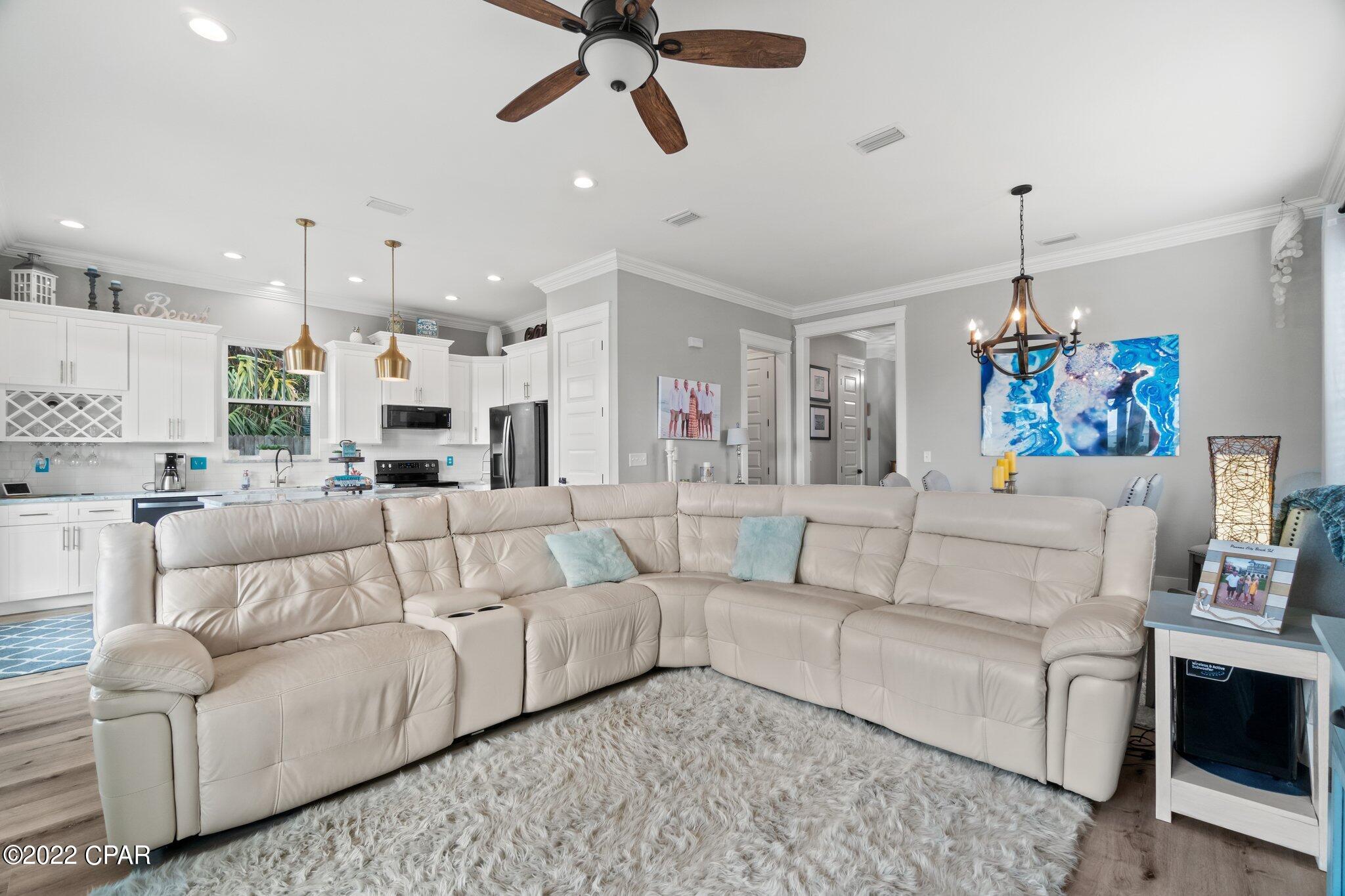 Laguna Beach Estates 5th Add - Residential