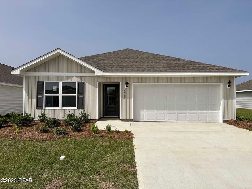 Liberty neighborhood is conveniently located in beautiful Panama City off Star Avenue near 231. Located just 25 minutes from Tyndall Airforce Base, 20 minutes to hospitals, and less than 15 minutes to shopping, restaurants, and grocery stores you will be amazed at the convenience once you enter the winding entrance to this beautiful sanctuary. Liberty, D.R. Horton's premier new lifestyle community, offers a 7,500 square foot community center with full gym, wellness rooms and much more. Additionally, behind the community center is a water wonderland with resort style pool, splash pads, and an outdoor grilling kitchen with seating.