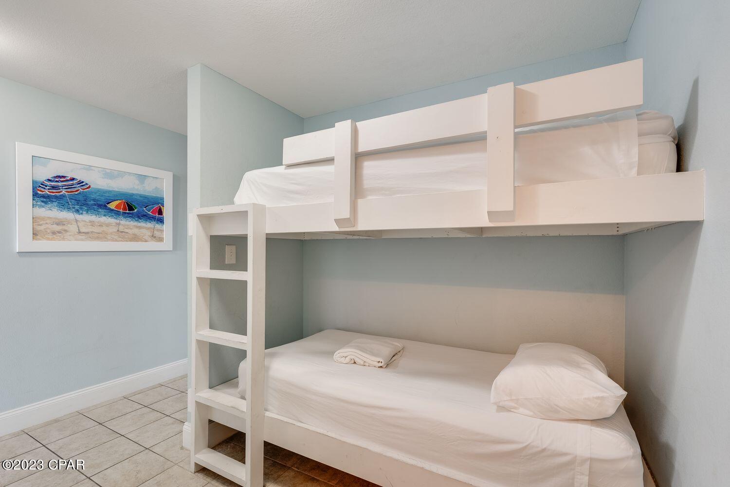 Laketown Wharf - Residential