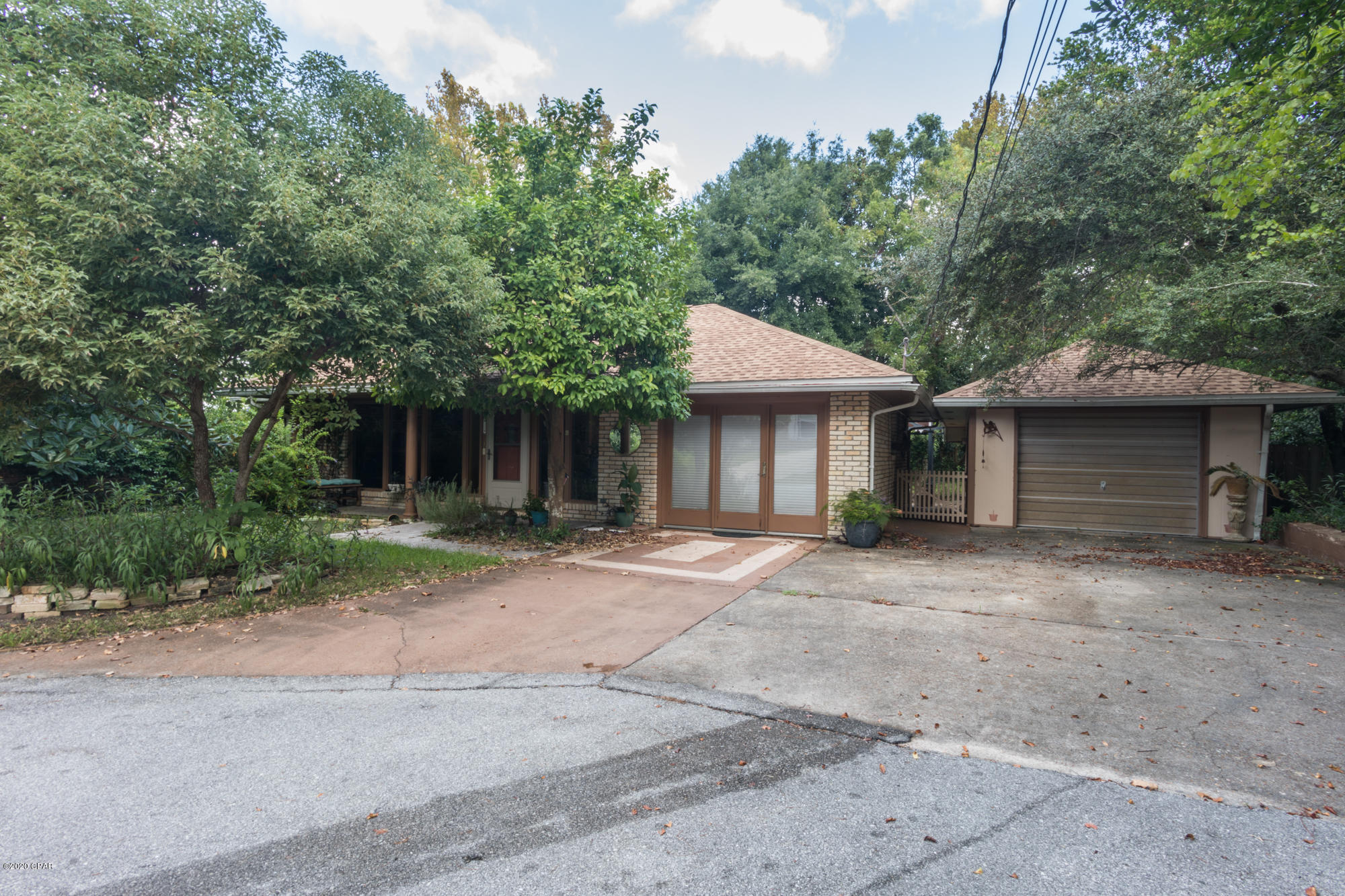 Lakeside - Residential