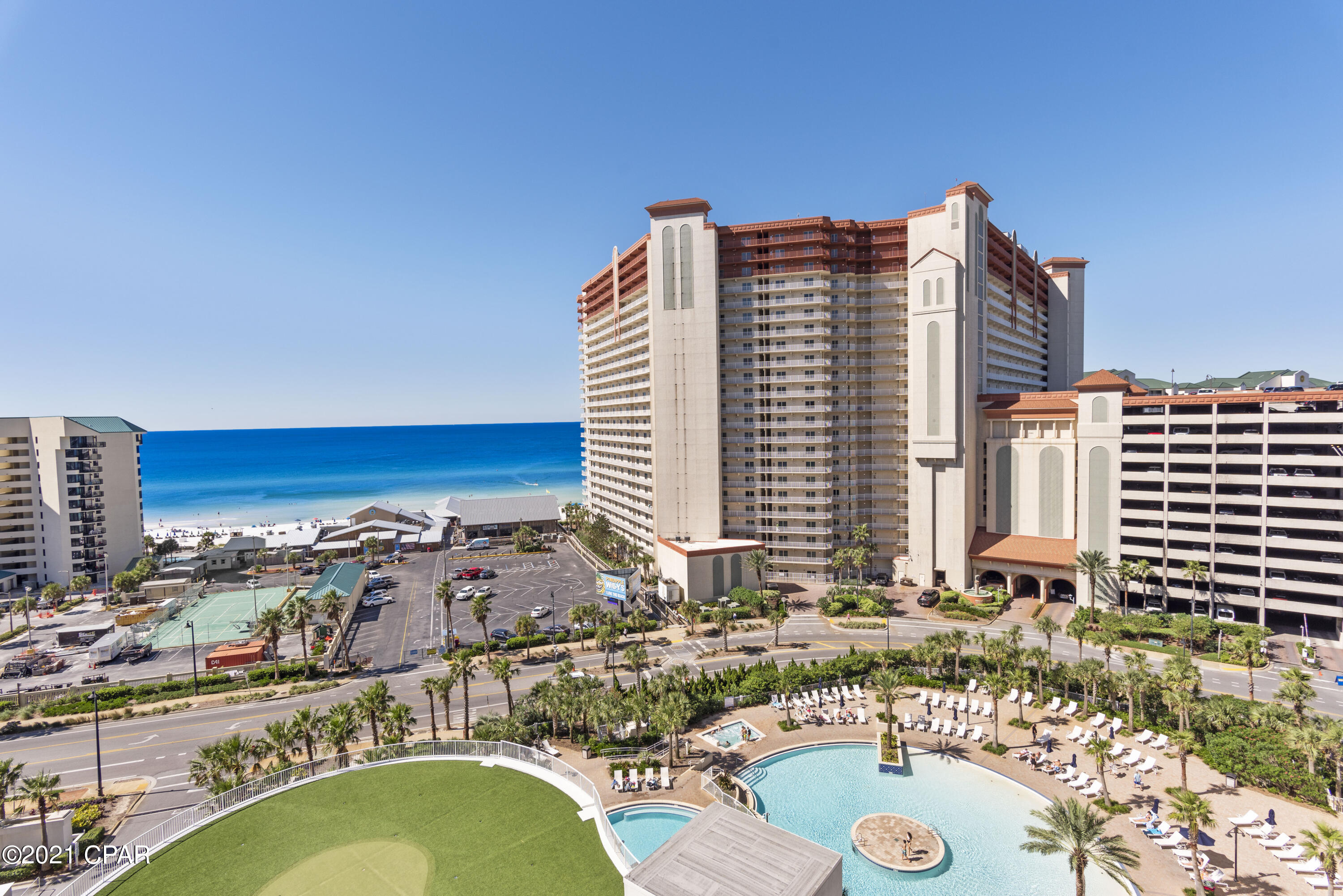 Laketown Wharf - Commercial Sale