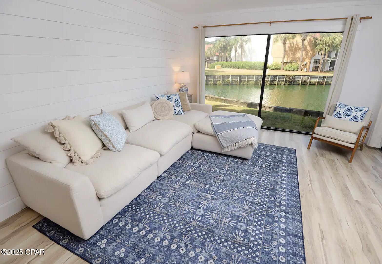 Edgewater Golf Villas V-C - Residential