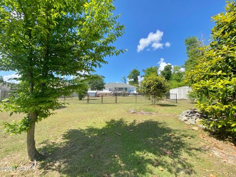 A home in Marianna