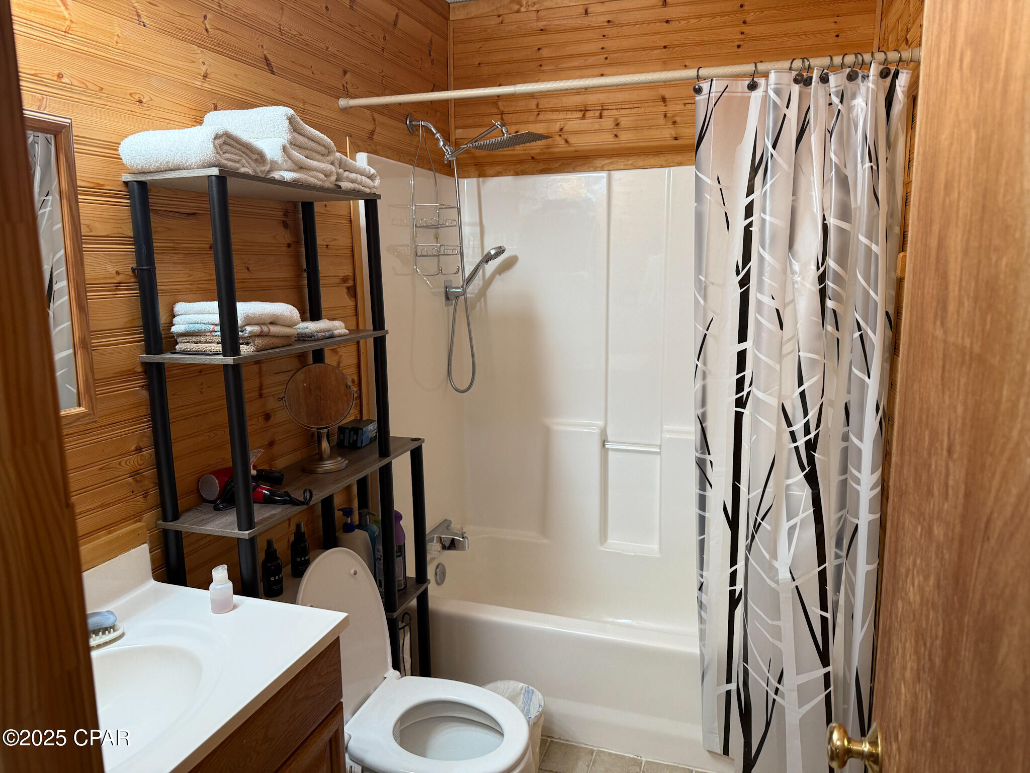 Houseford Unit 1 - Residential