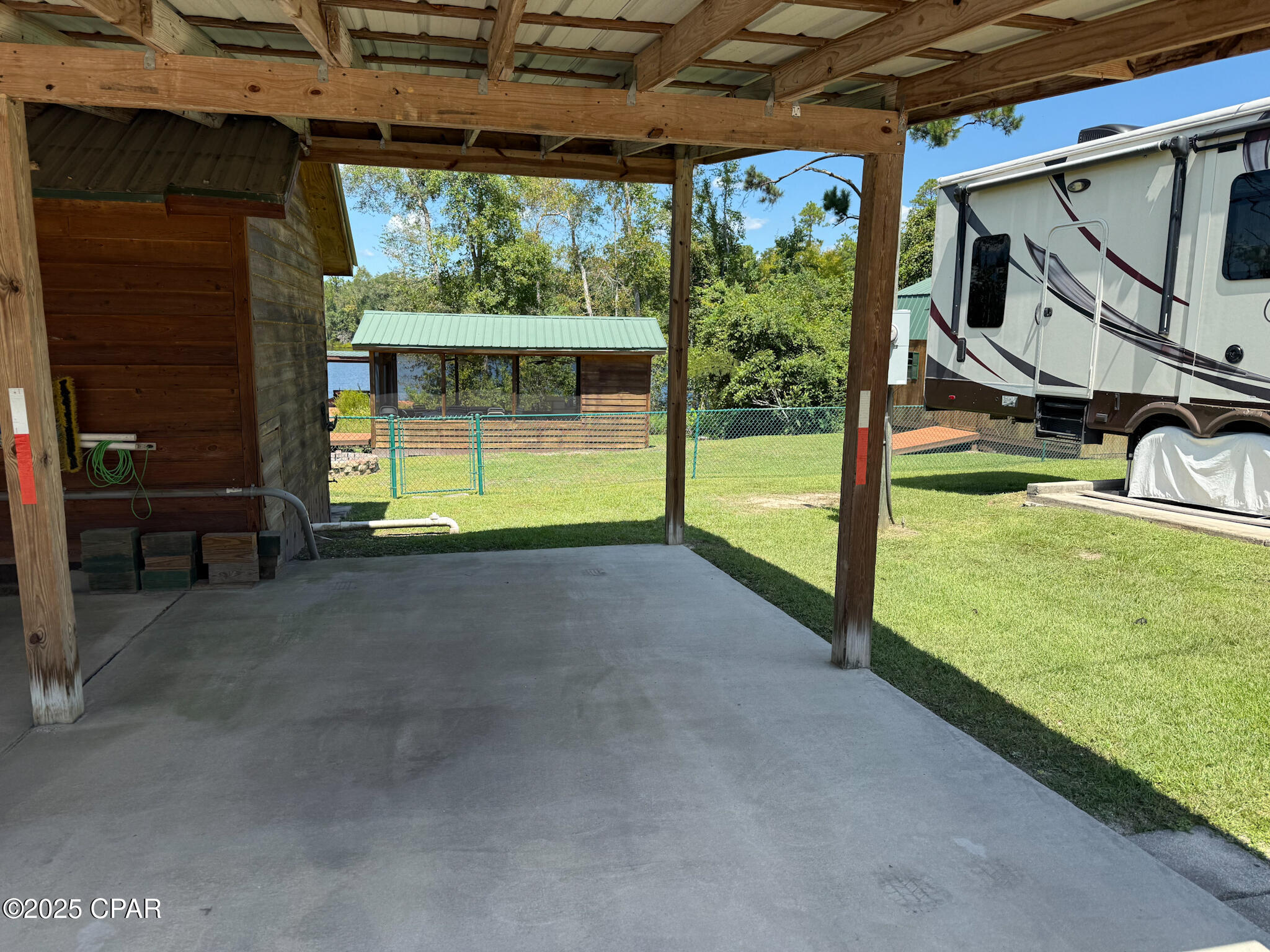 Houseford Unit 1 - Residential