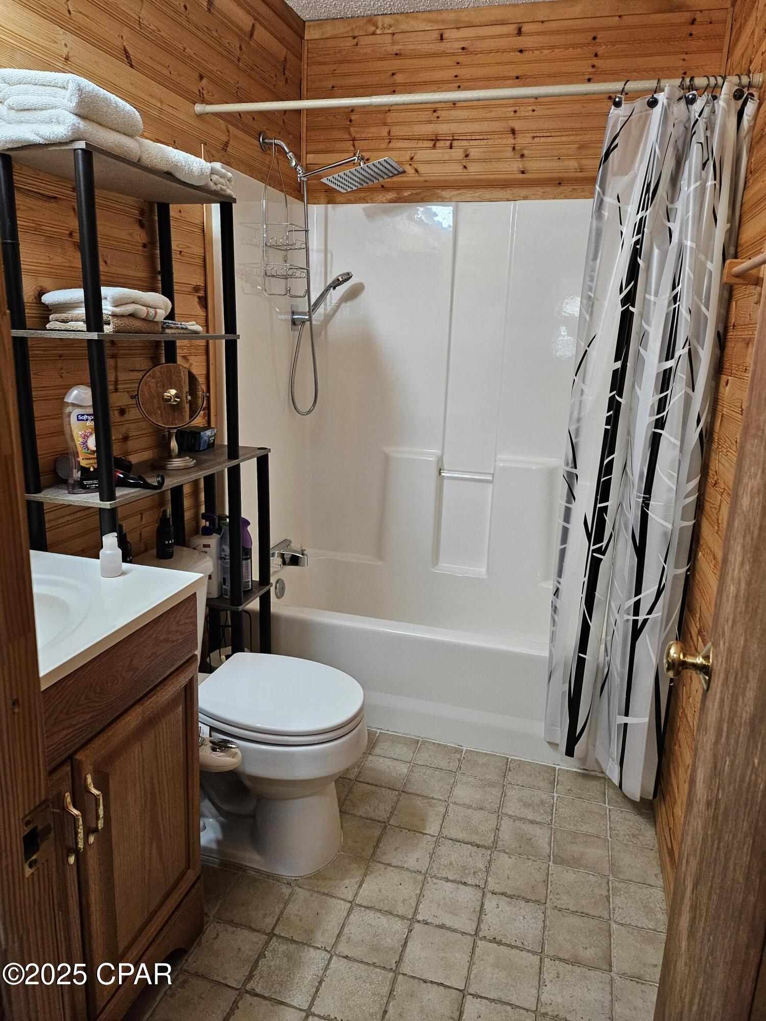 Houseford Unit 1 - Residential