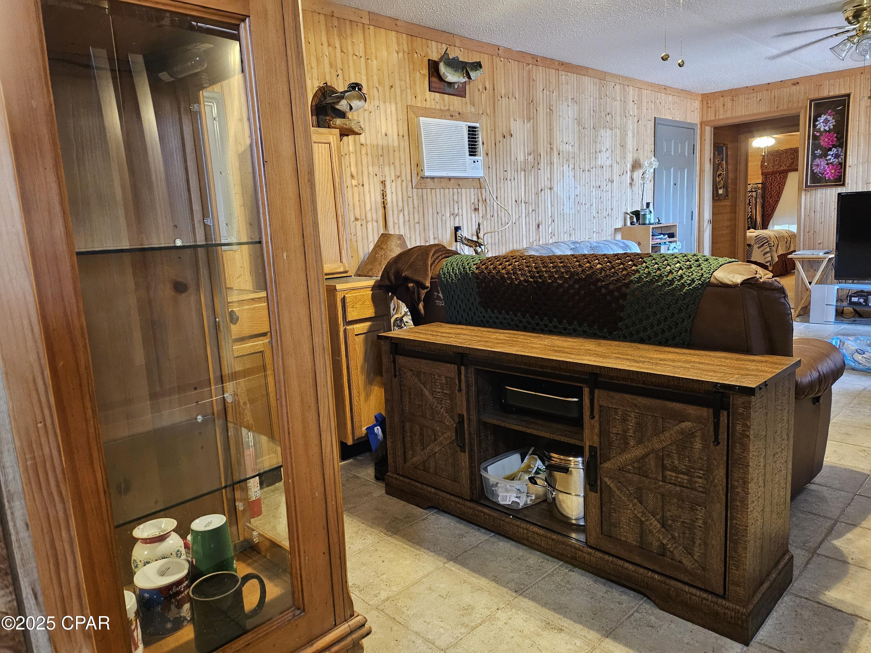 Houseford Unit 1 - Residential