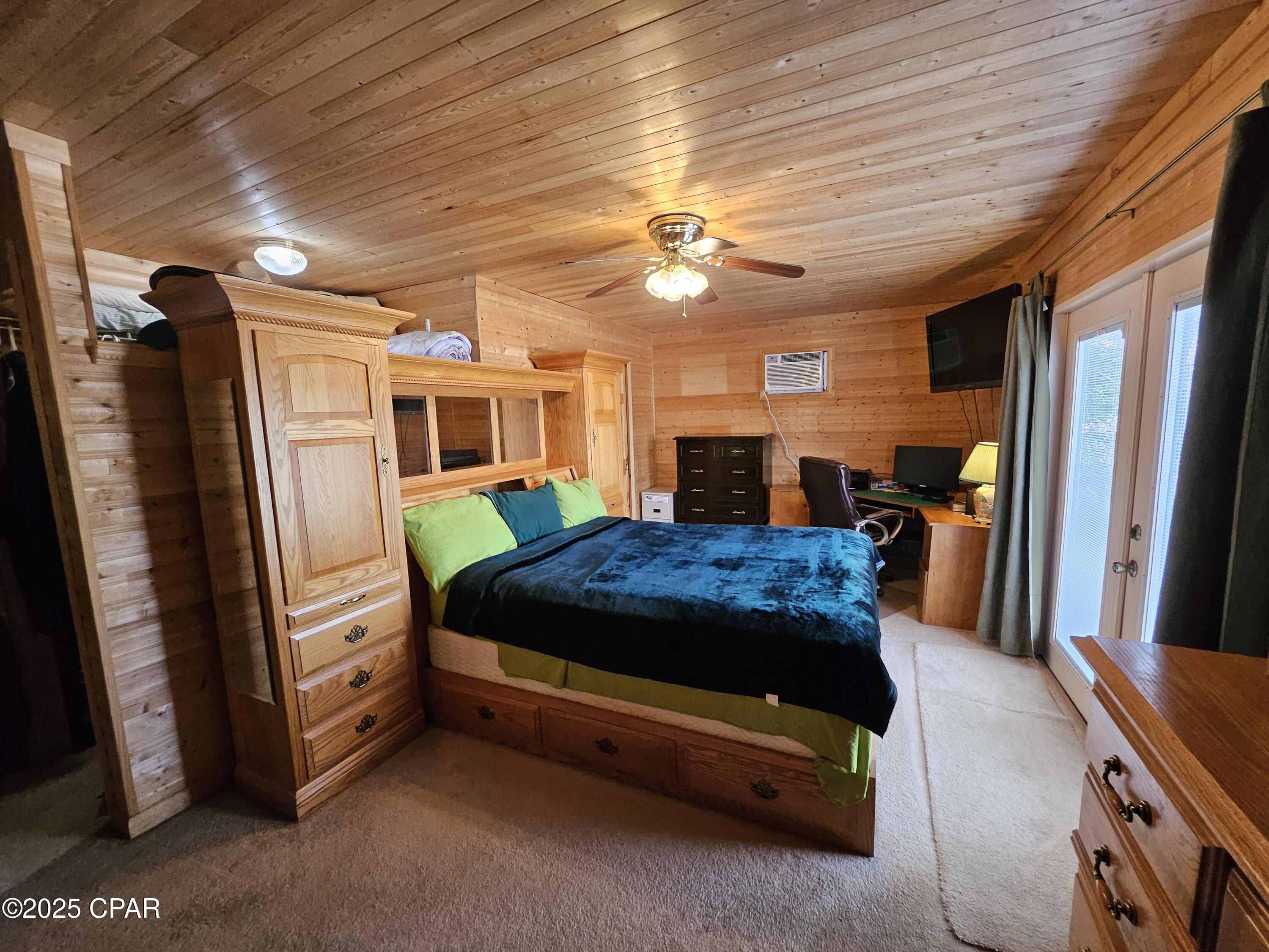 Houseford Unit 1 - Residential