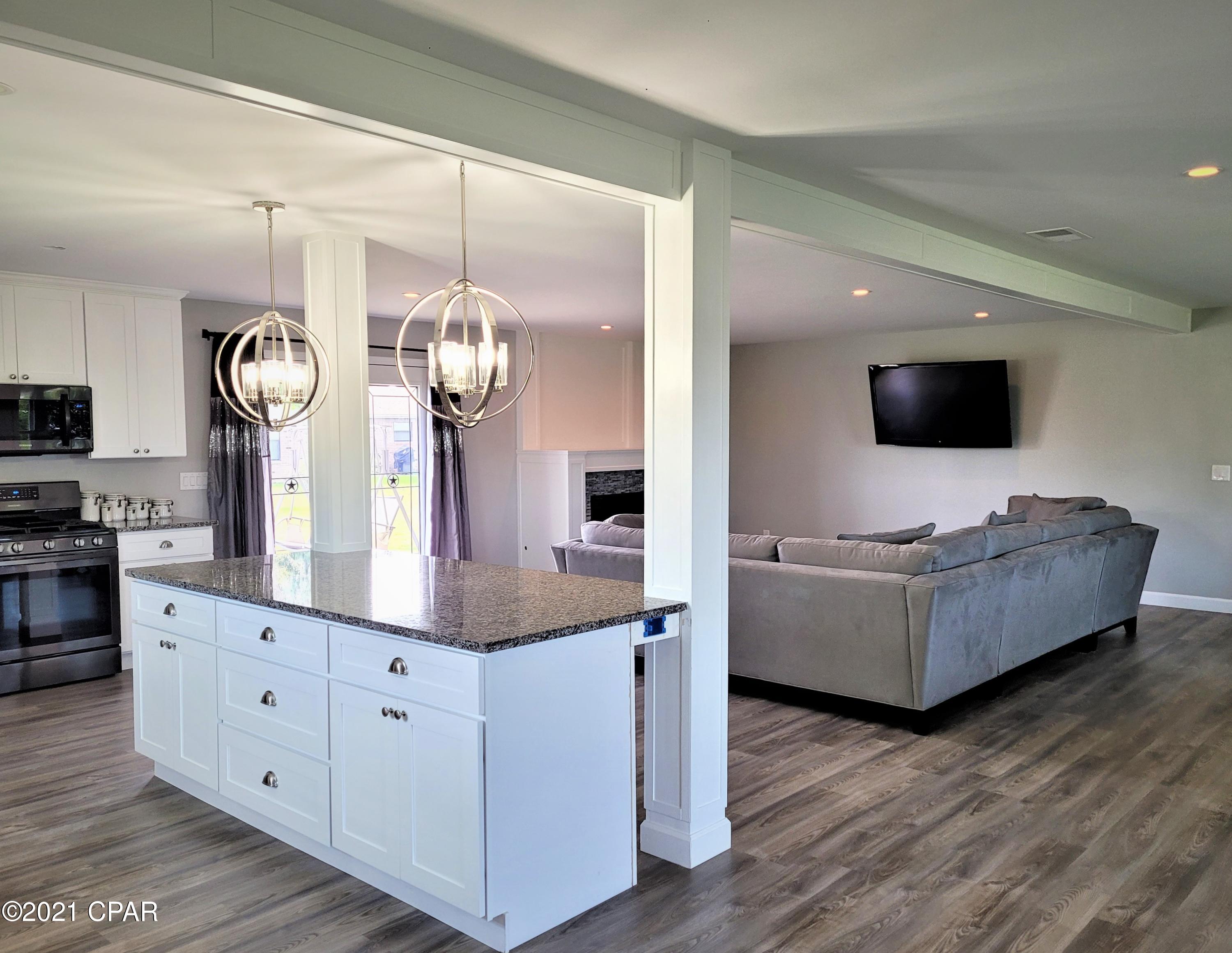 Imperial Oaks - Residential